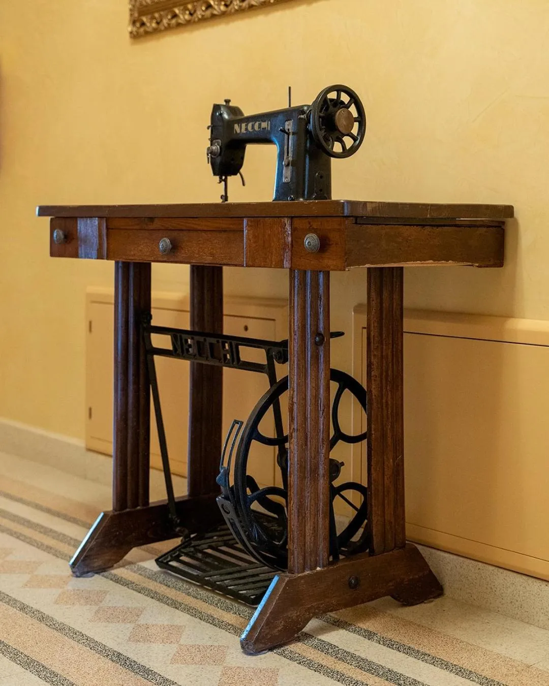 hair dresser in Villa Rosa Antico Dimora Storica