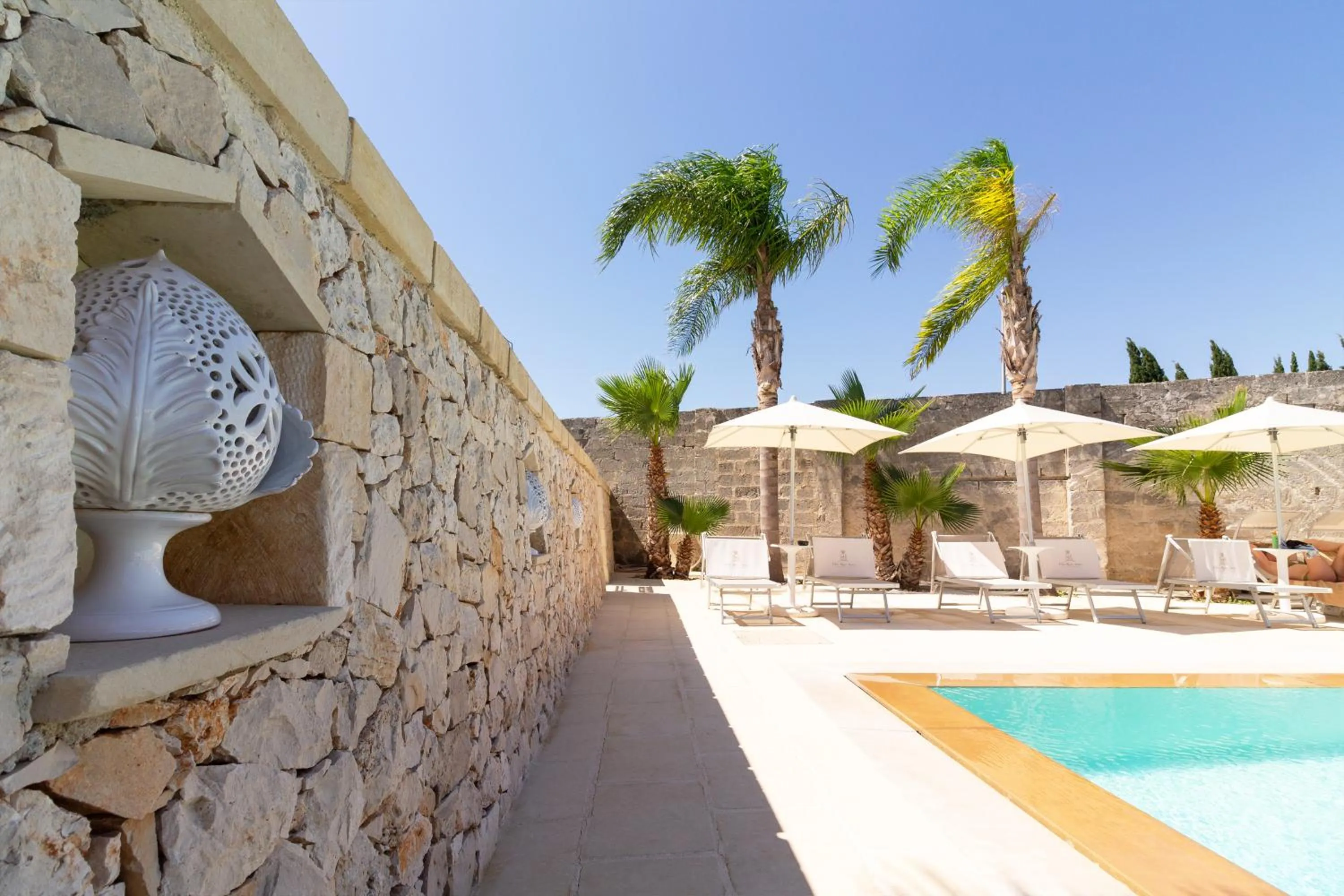 Swimming pool in Villa Rosa Antico Dimora Storica