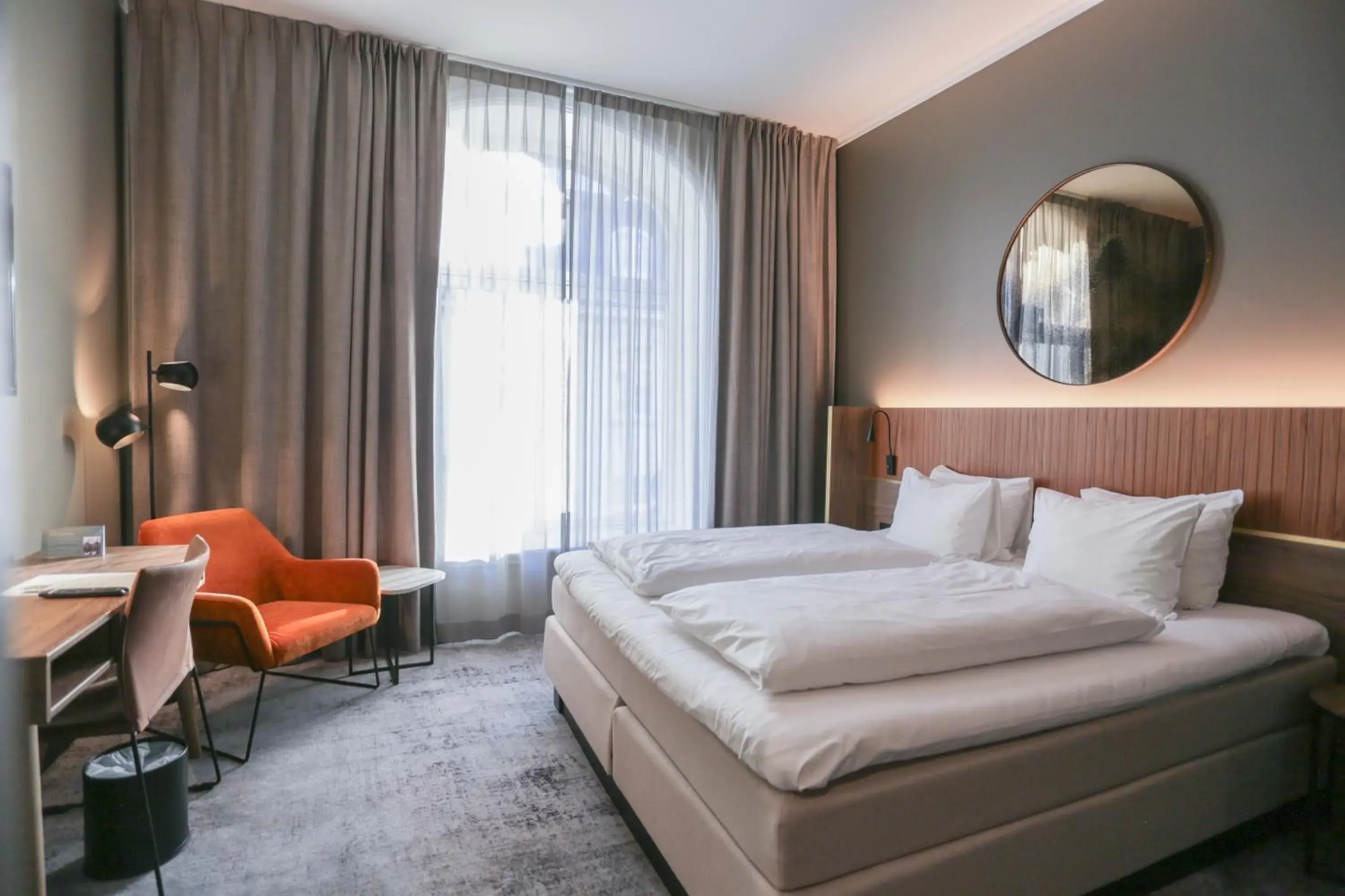 Cozy Small Double Room in Karl Johan Hotel Cozy Small Double Room in Karl Johan Hotel