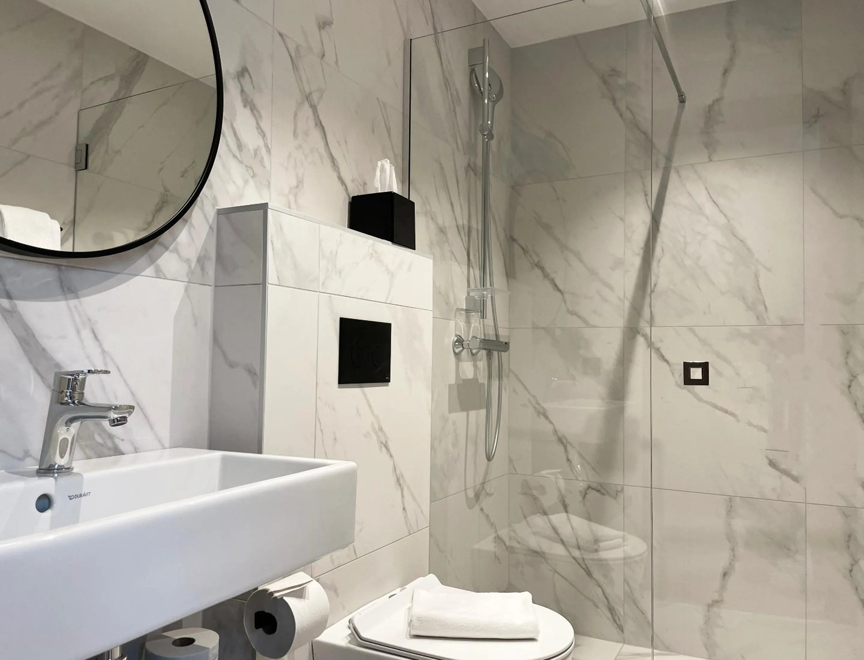 Bathroom in Karl Johan Hotel