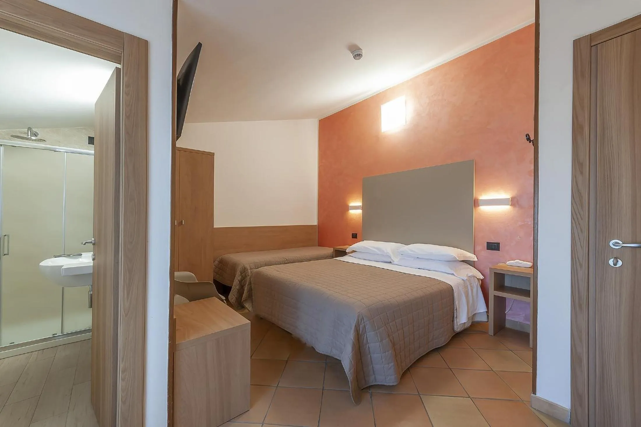 Bedroom, Bed in Hotel Sole