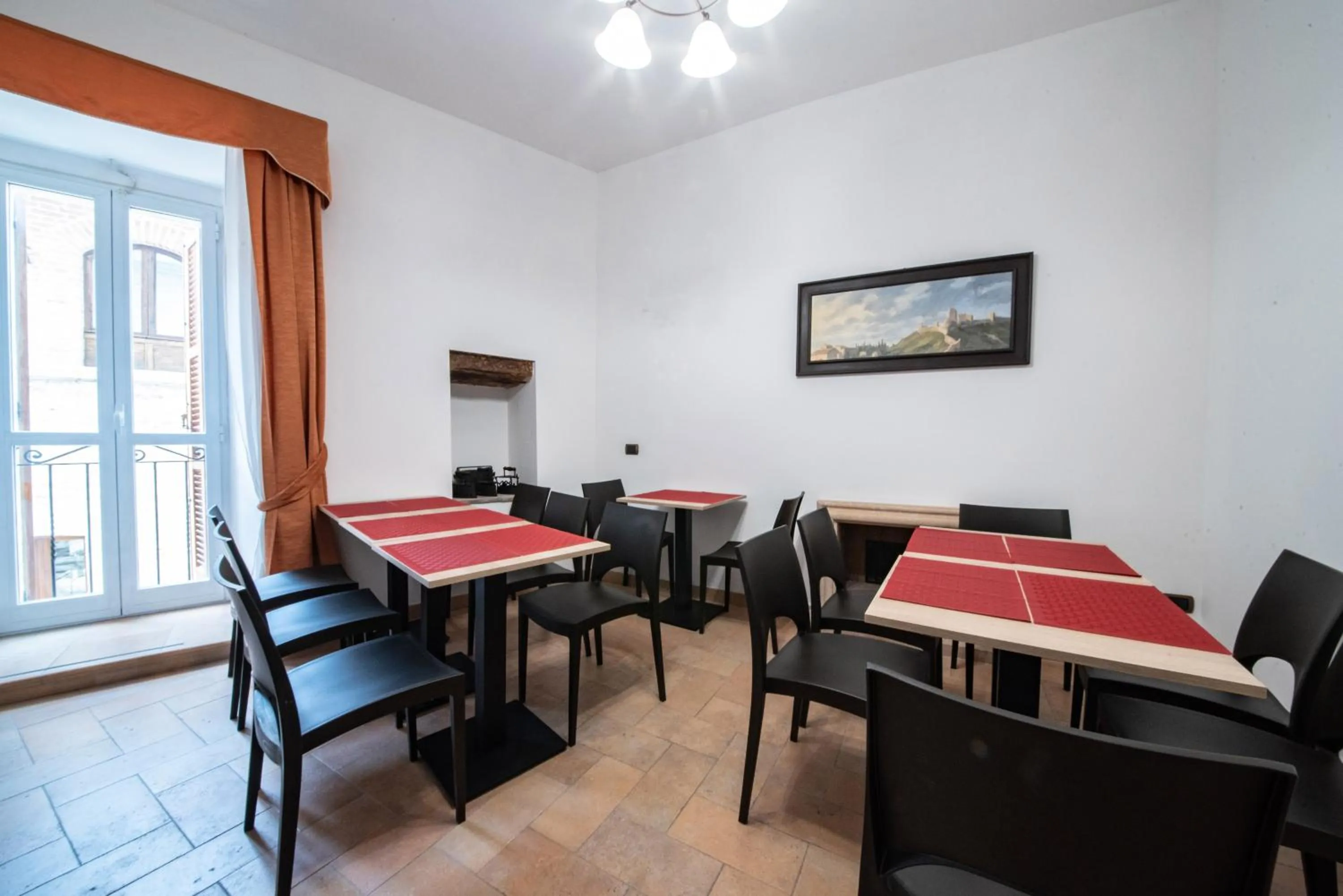 Communal lounge/ TV room in Hotel Sole