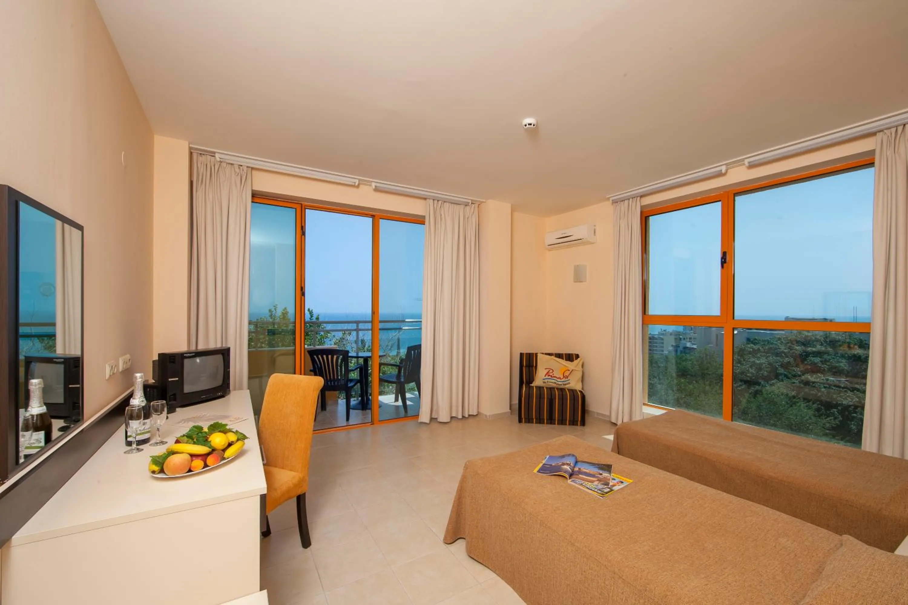 Bed in Hotel Sunrise Golden Sands