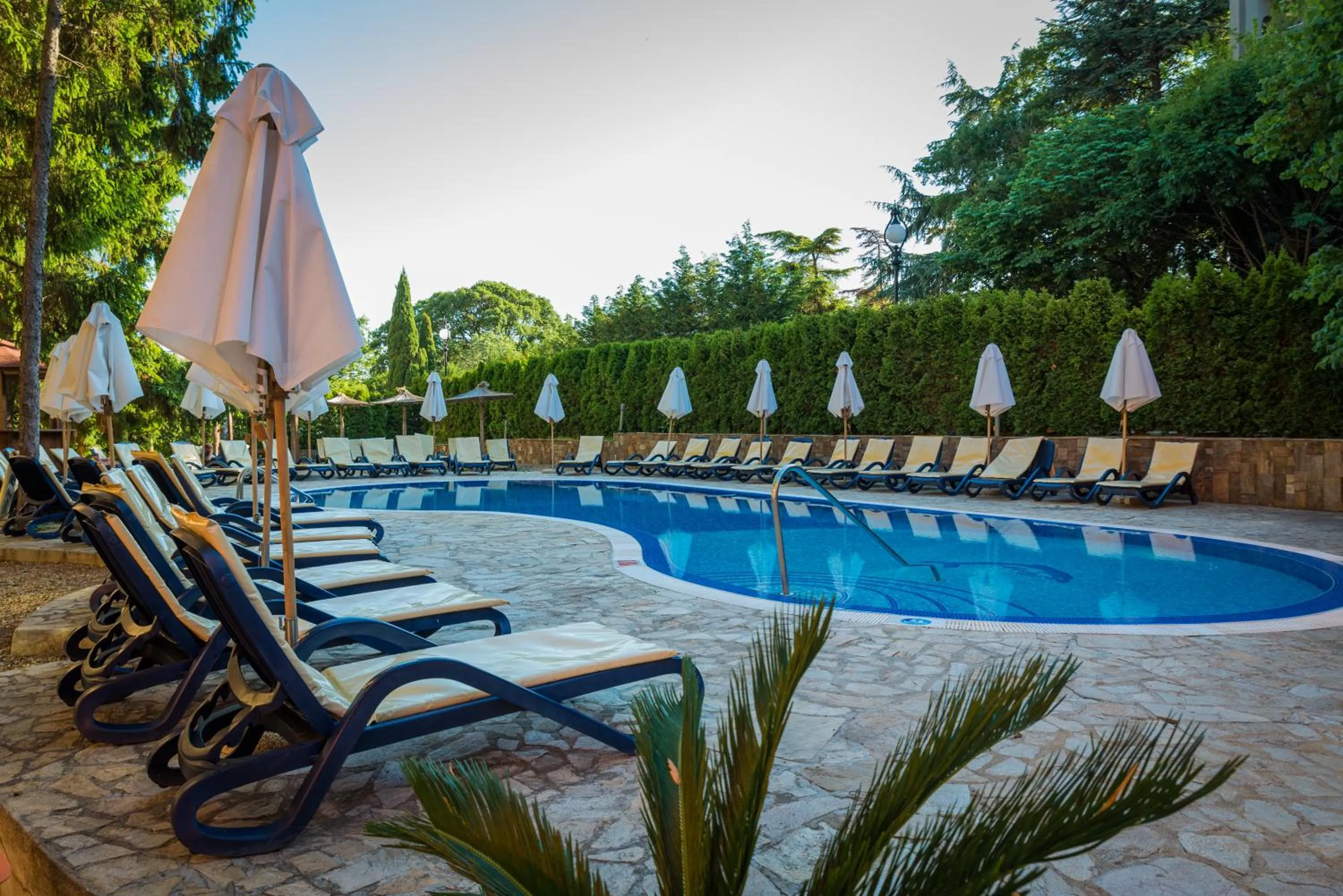 Swimming pool in Hotel Sunrise Golden Sands