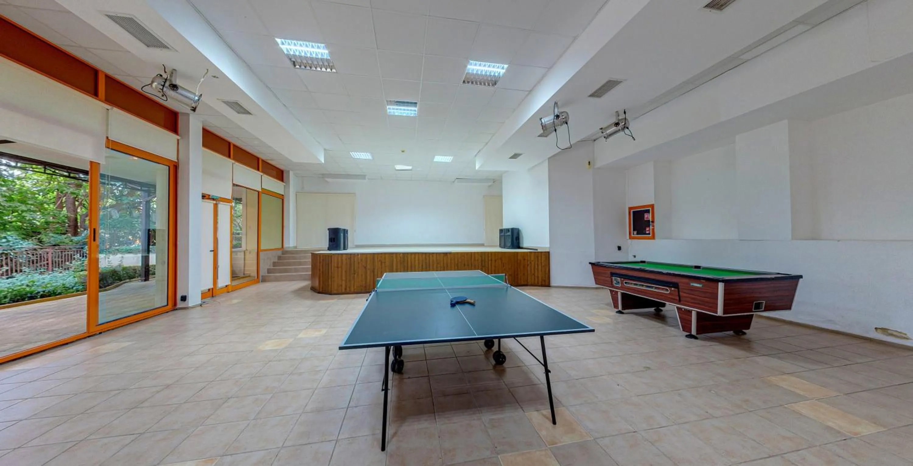Billiard in Hotel Sunrise Golden Sands