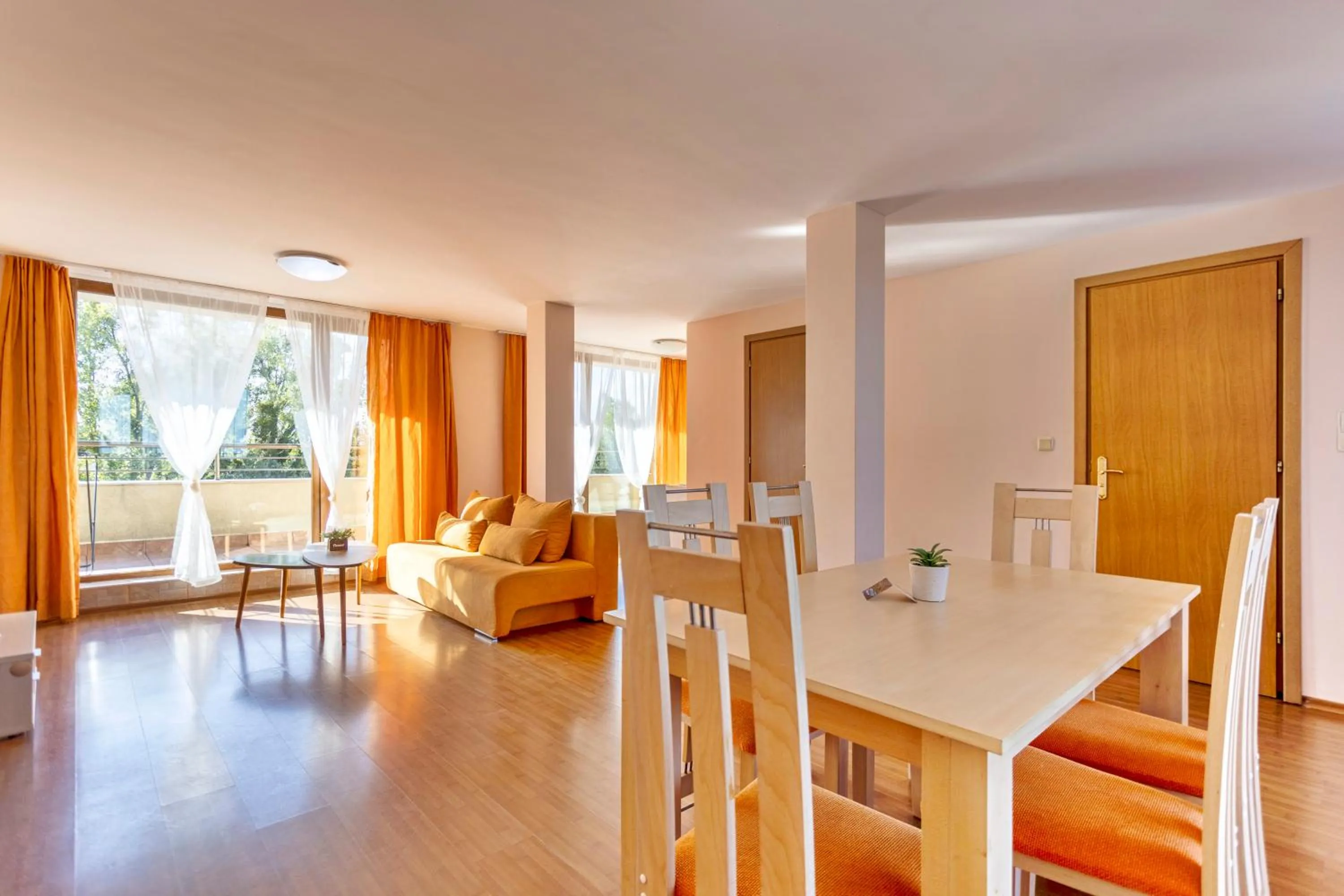 Dining area in Aparthotel Hotel Prestige City II