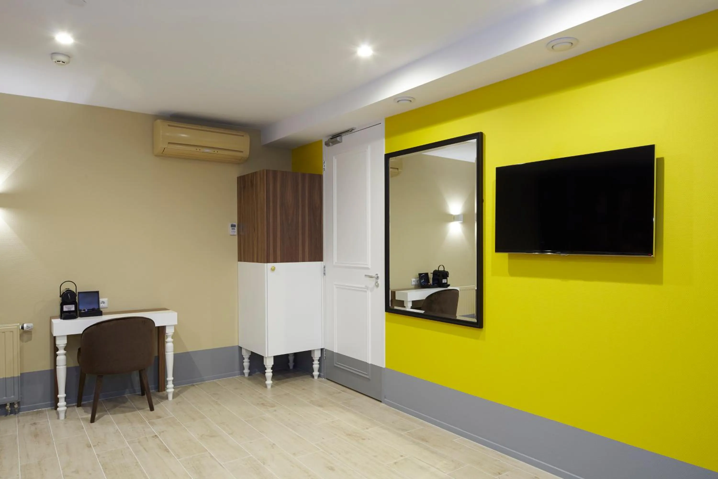 Bedroom in The Muse Amsterdam - Boutique Hotel