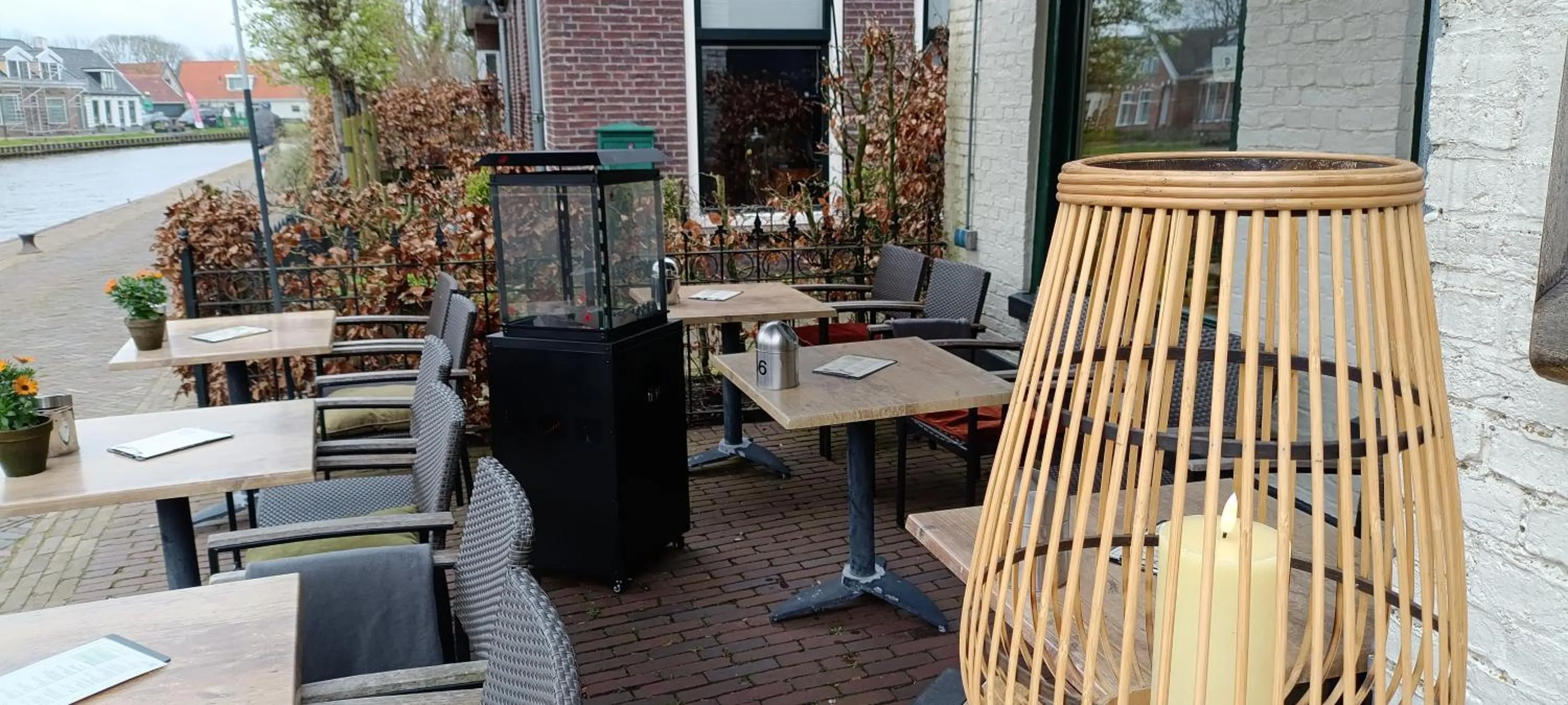 Property building in Hotel Restaurant It posthus