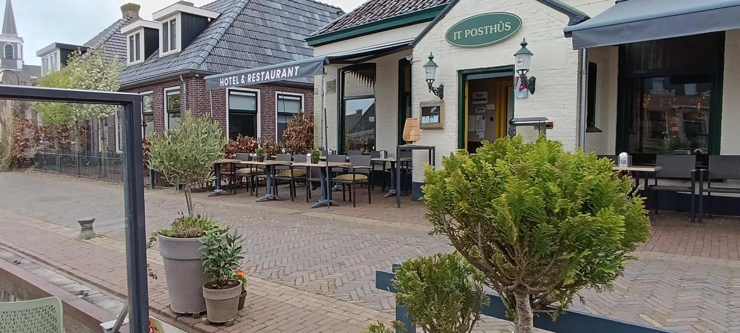 Property building in Hotel Restaurant It posthus