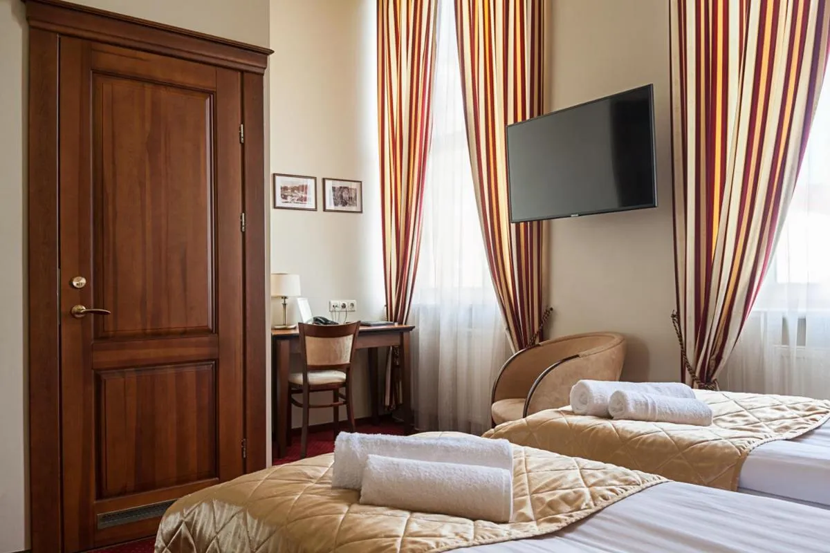 Communal lounge/ TV room, Bed in Conviva