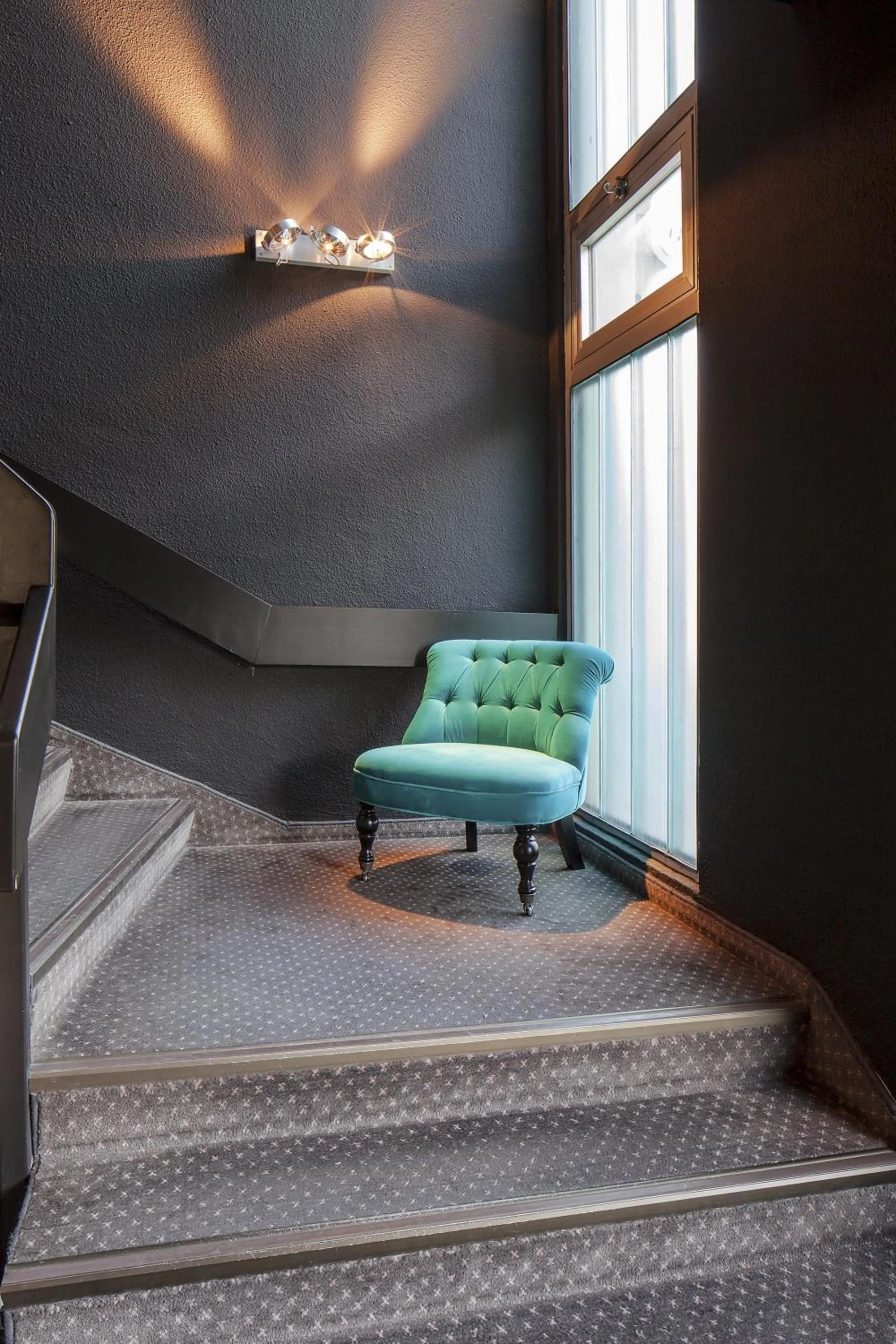 Decorative detail, Bed in Hotel Provisorium13