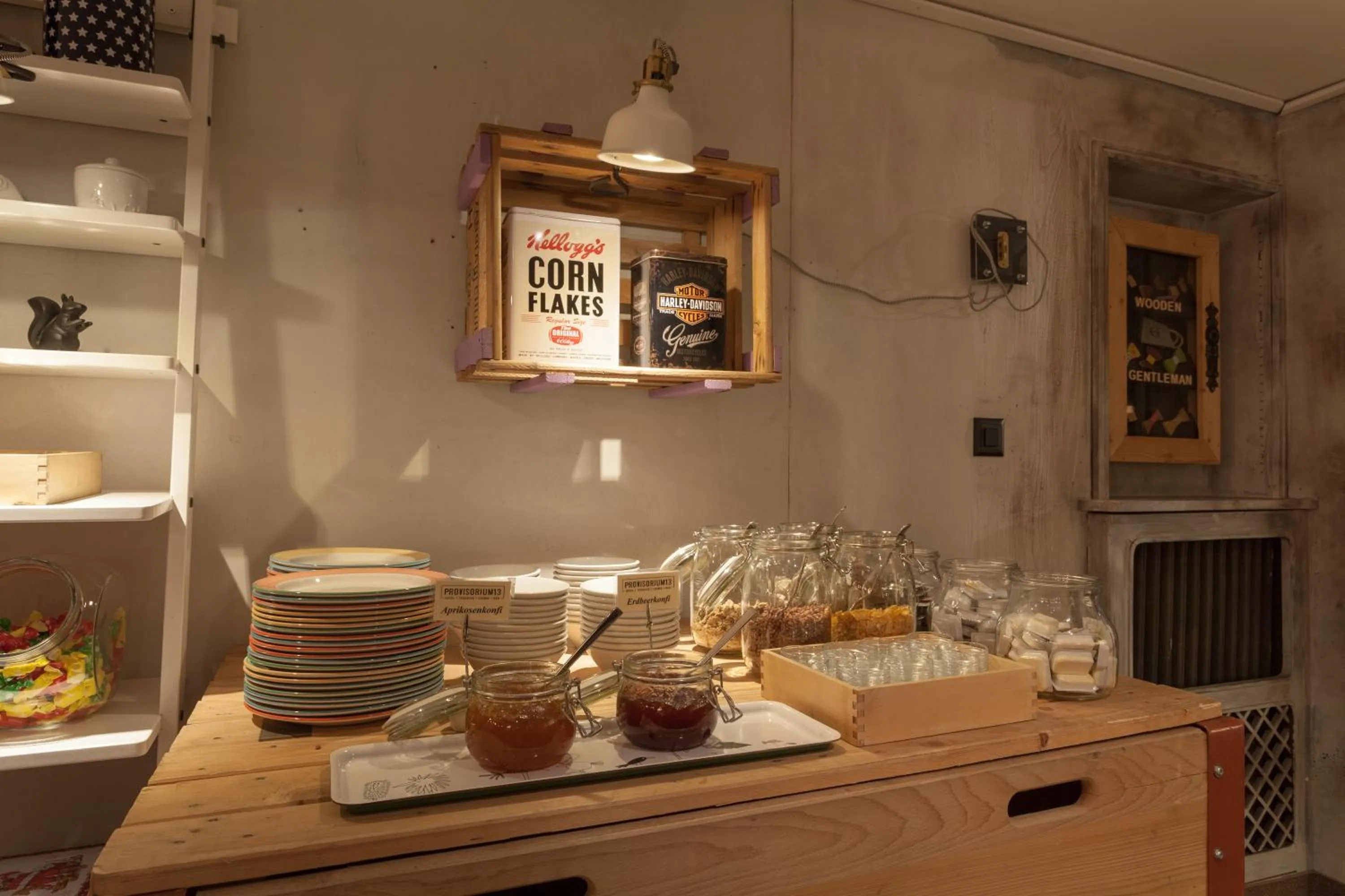 Breakfast in Hotel Provisorium13