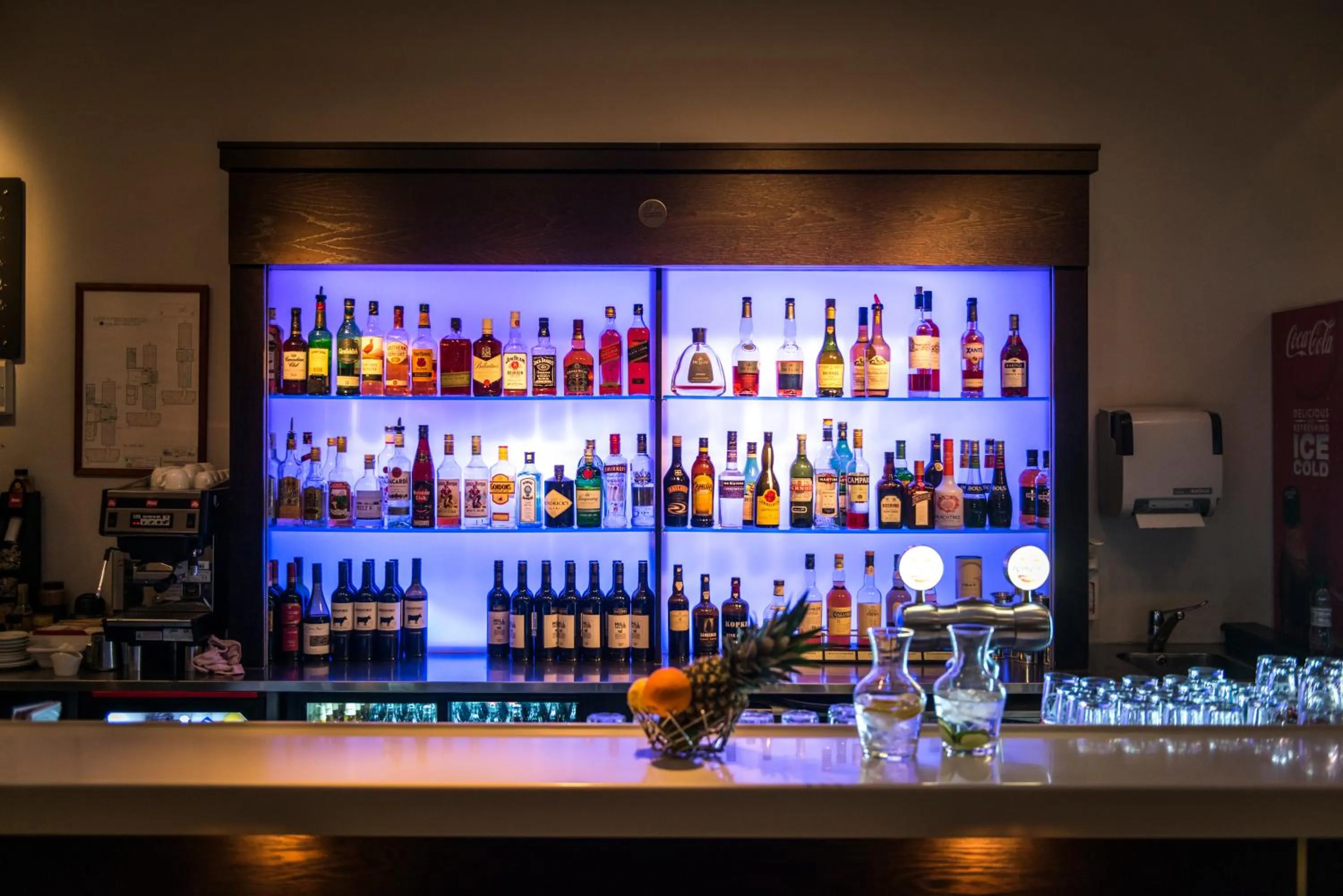 Lounge or bar in Park Inn by Radisson Oslo Airport Hotel West