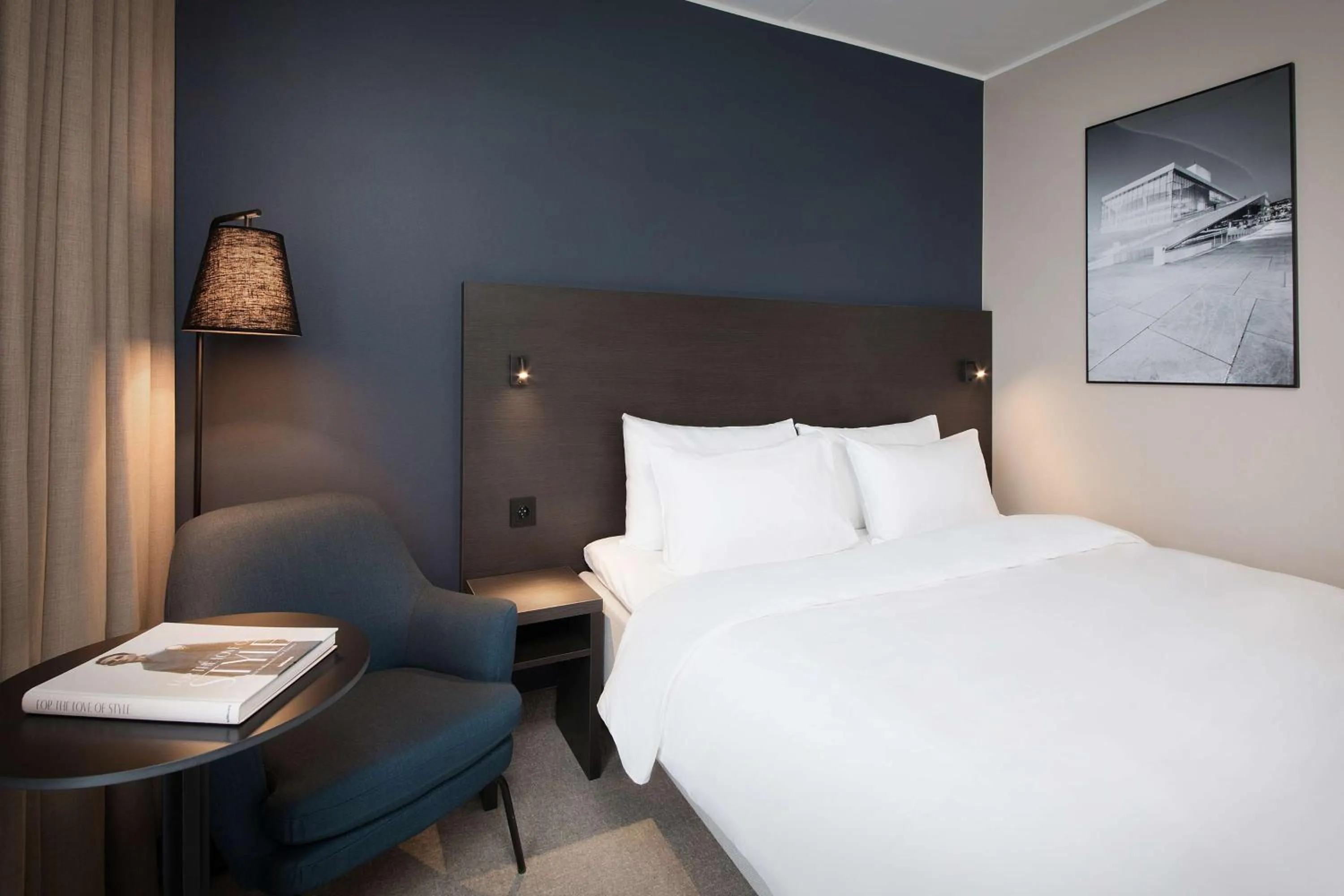 Bedroom, Bed in Park Inn by Radisson Oslo Airport Hotel West