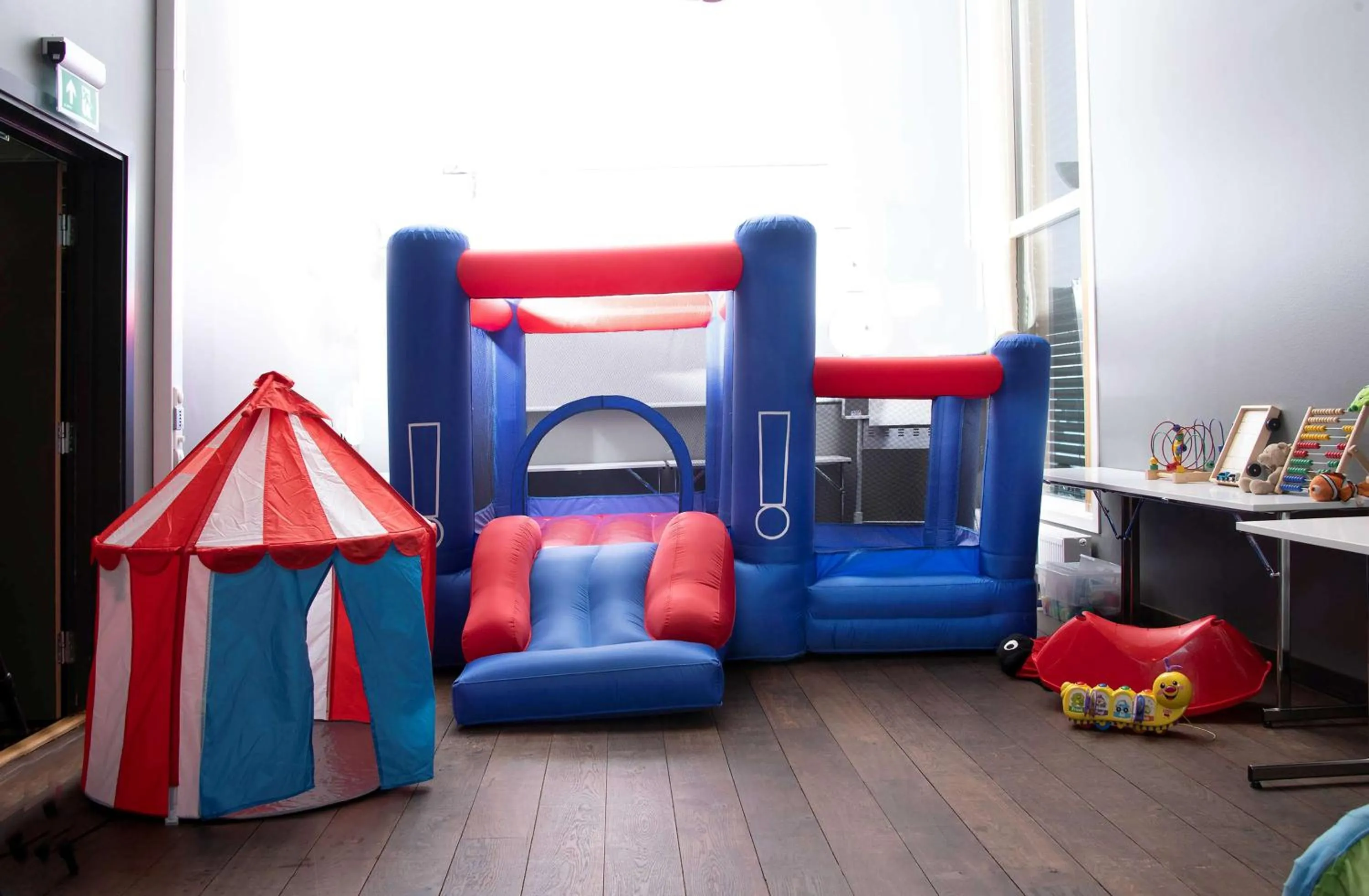 Property building in Park Inn by Radisson Oslo Airport Hotel West