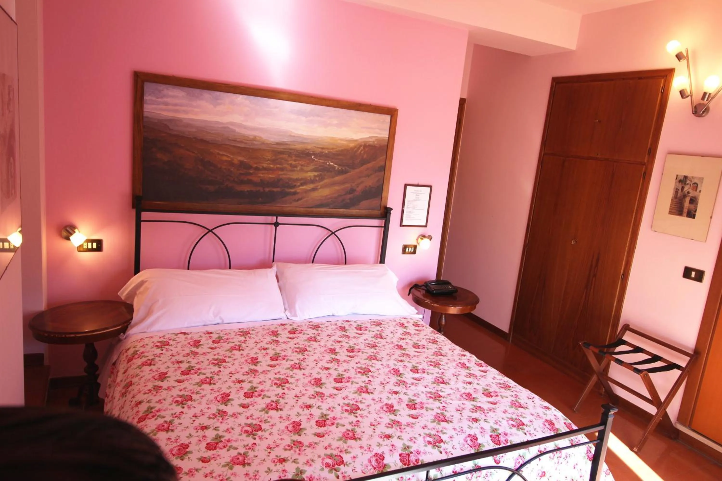 Photo of the whole room, Bed in Hotel Pallotta