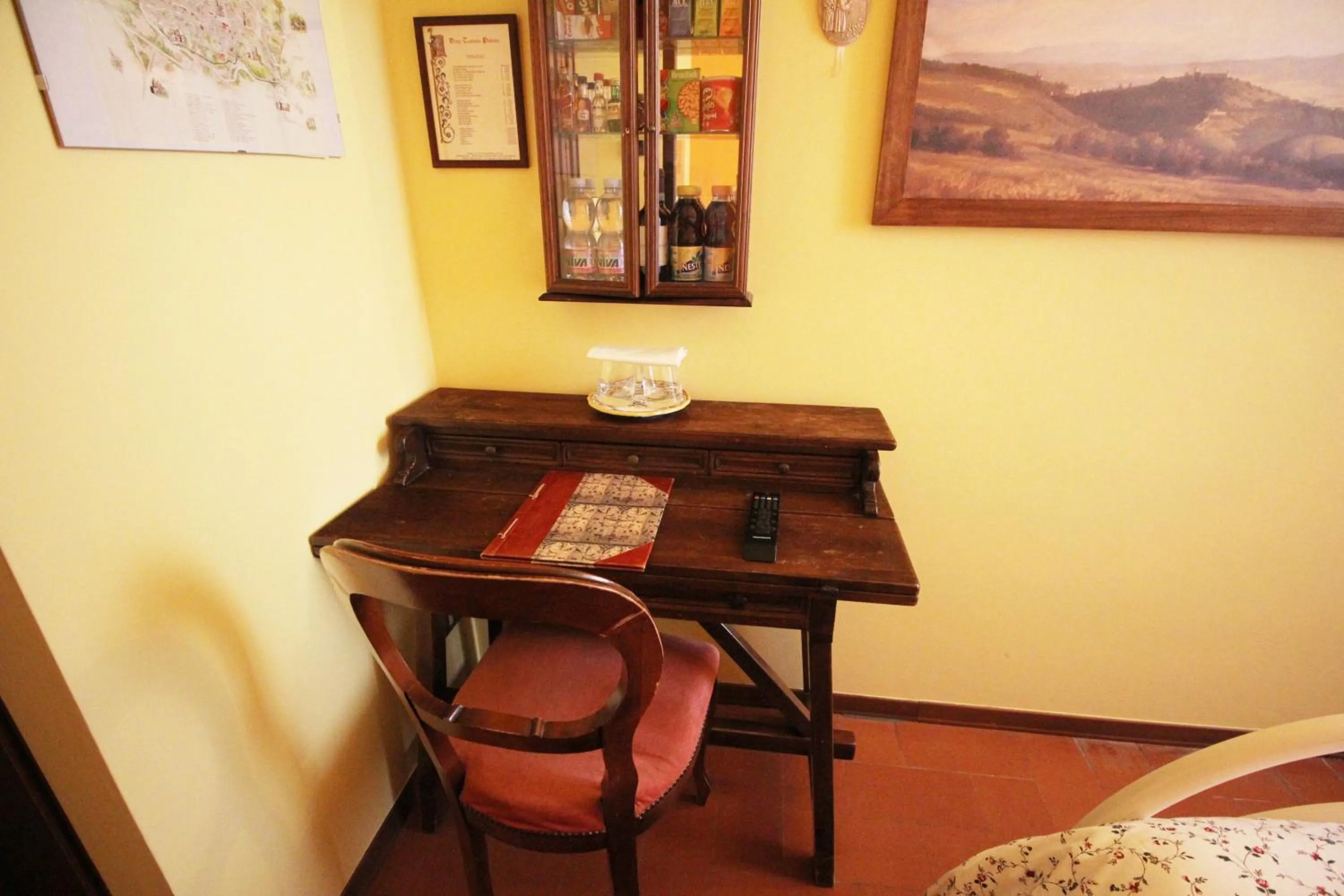 Decorative detail in Hotel Pallotta