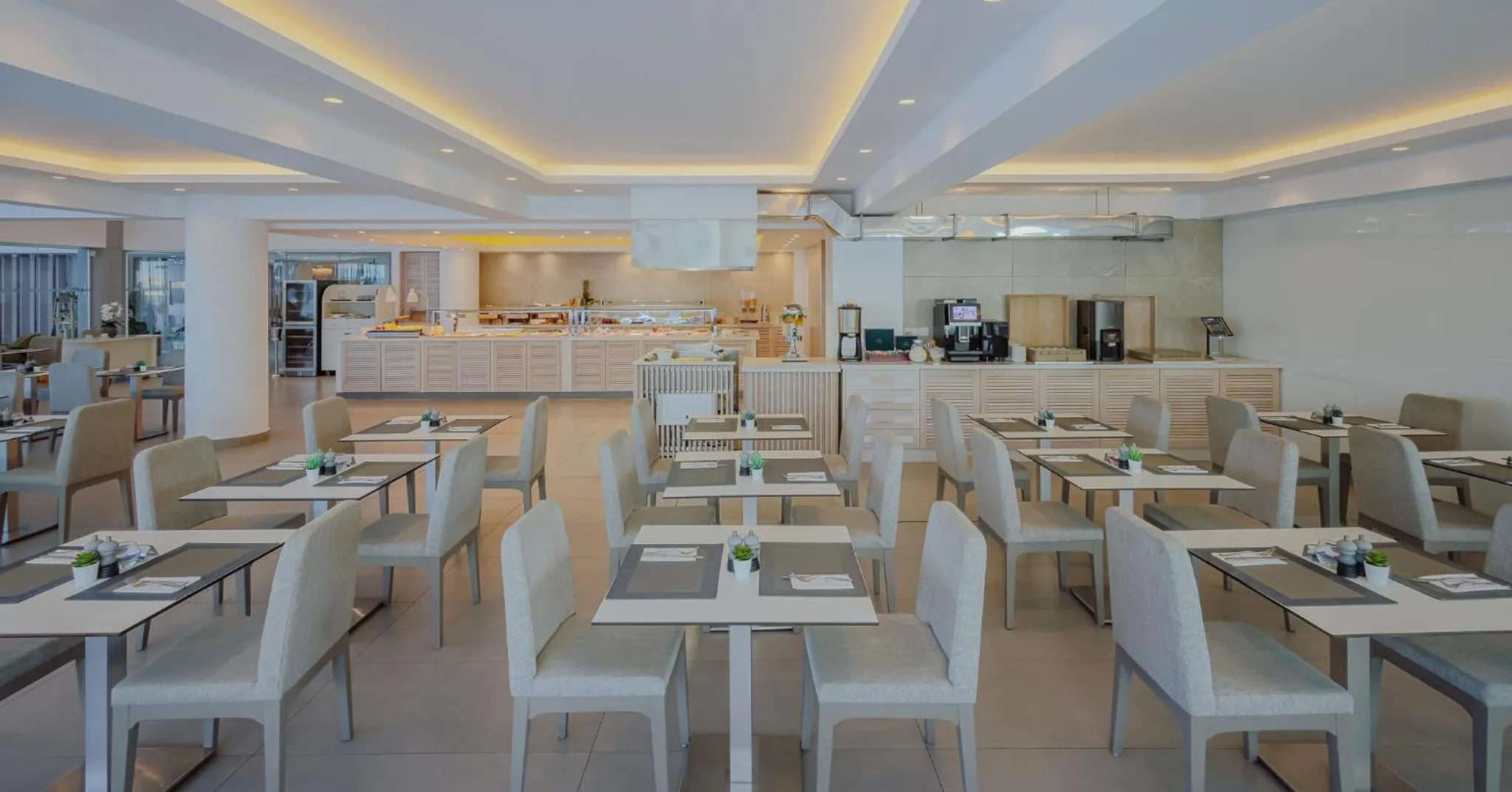 Restaurant/places to eat in Tasia Maris Sands (Adults Only)