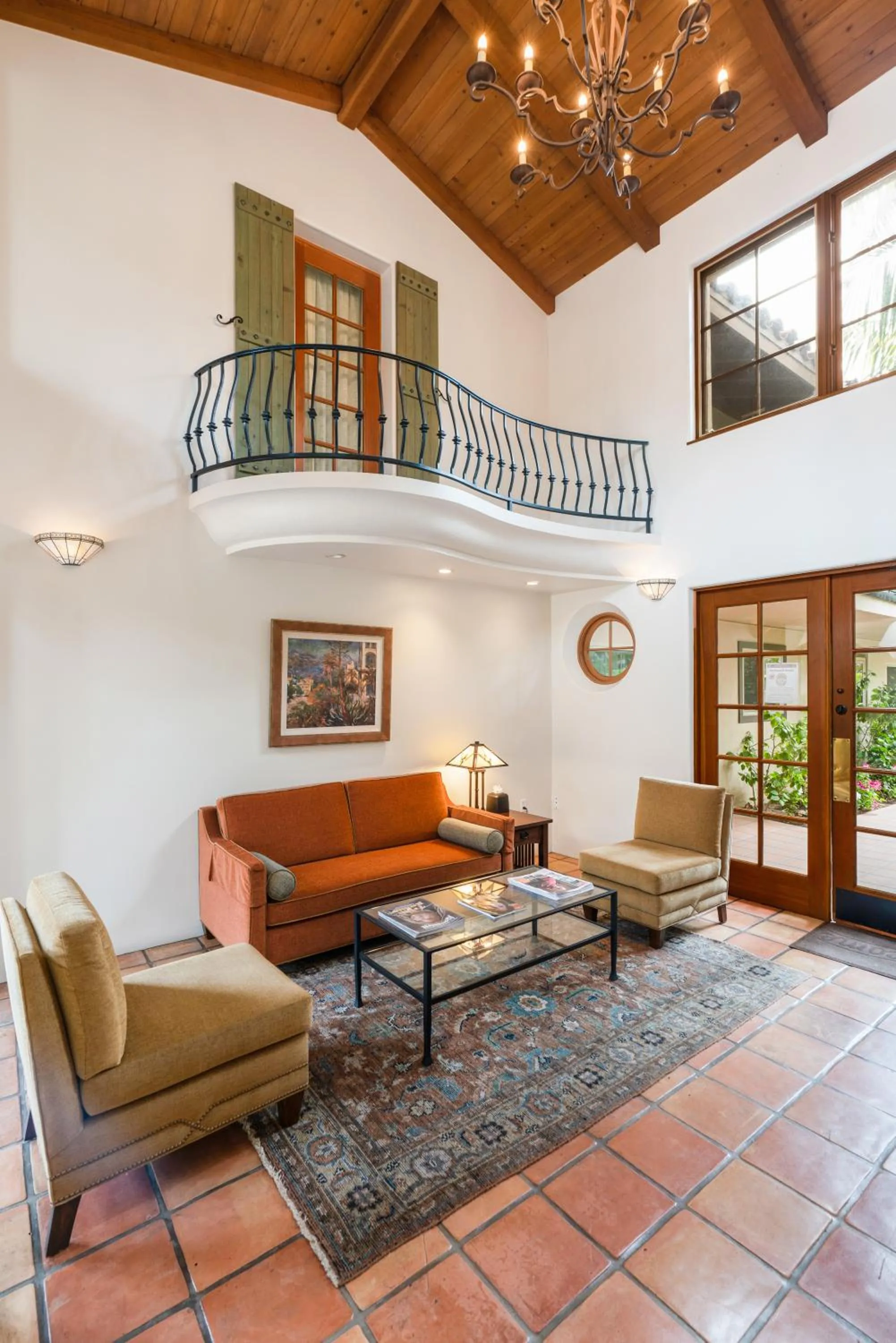 Lobby or reception in Inn by the Harbor