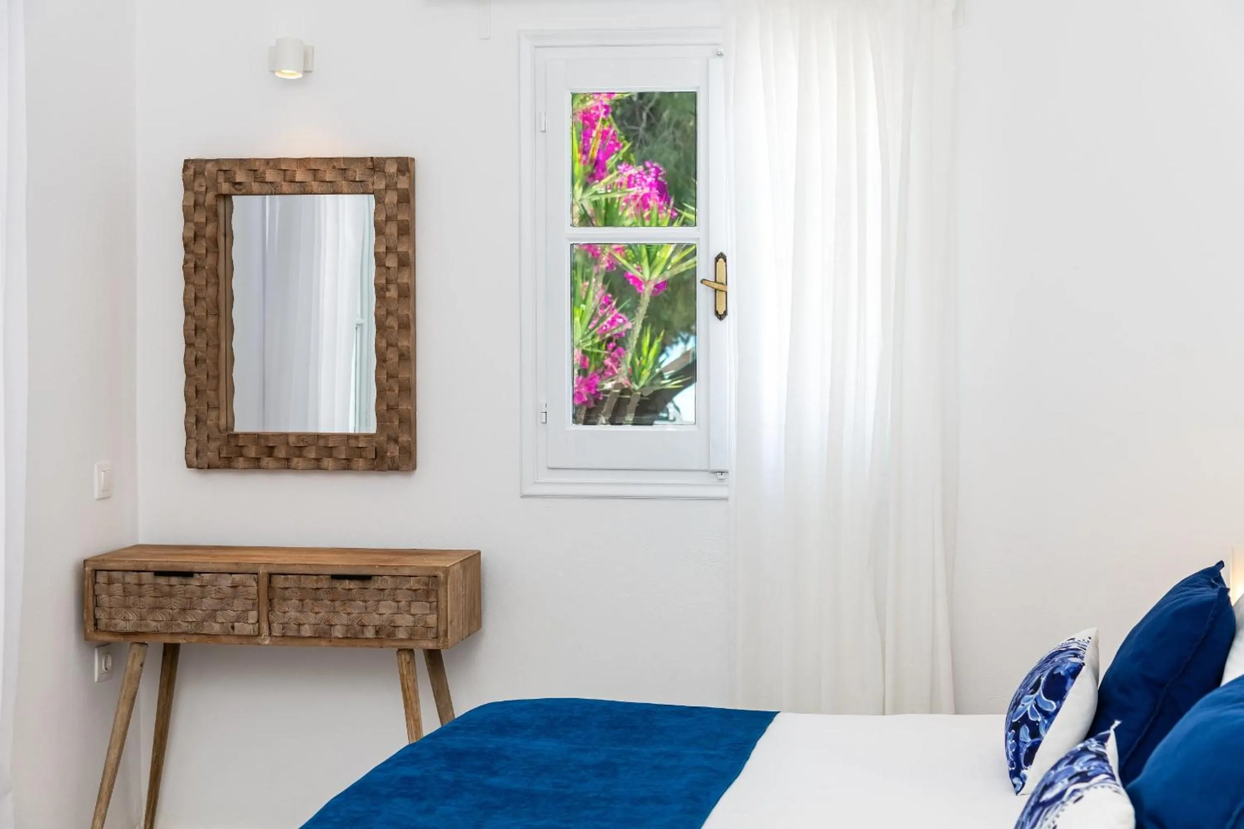 Bed in Mouras studios