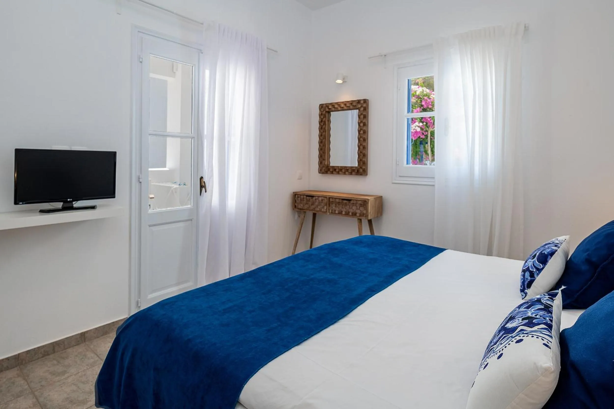 Bed in Mouras studios