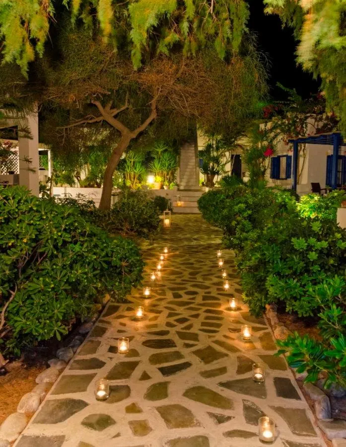 Night in Mouras studios