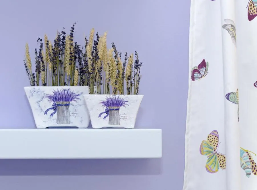 Decorative detail in Mouras studios