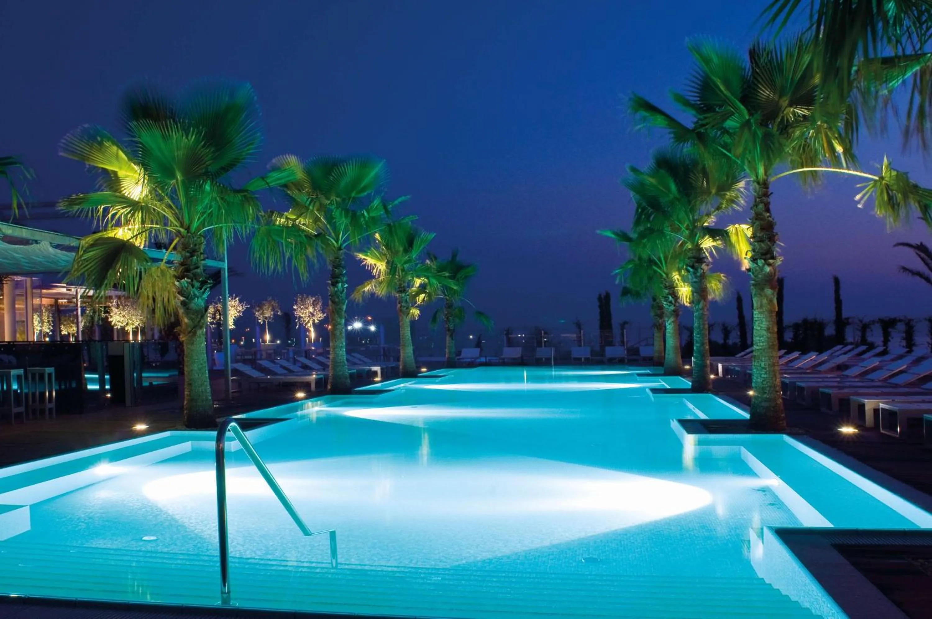 Pool view in Radisson Blu Resort & Spa