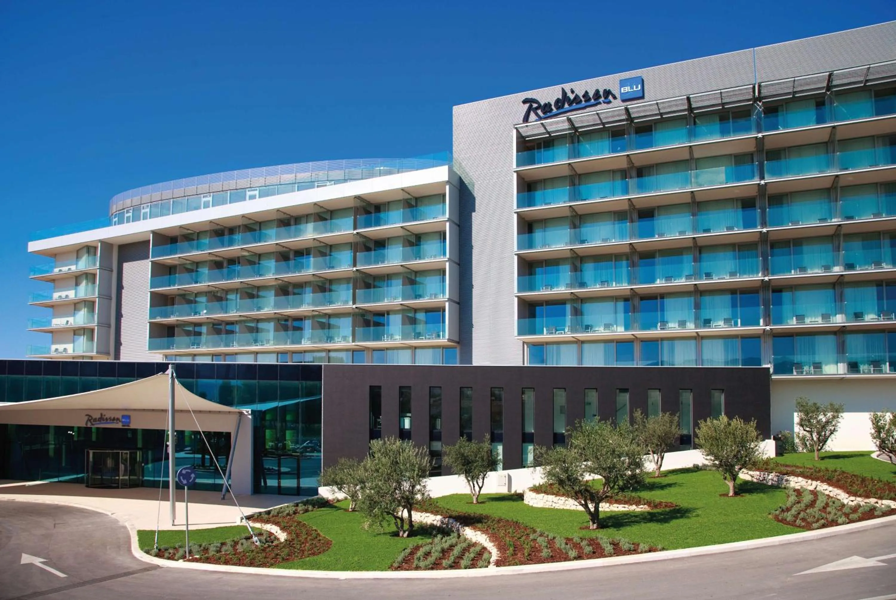 Property building in Radisson Blu Resort & Spa