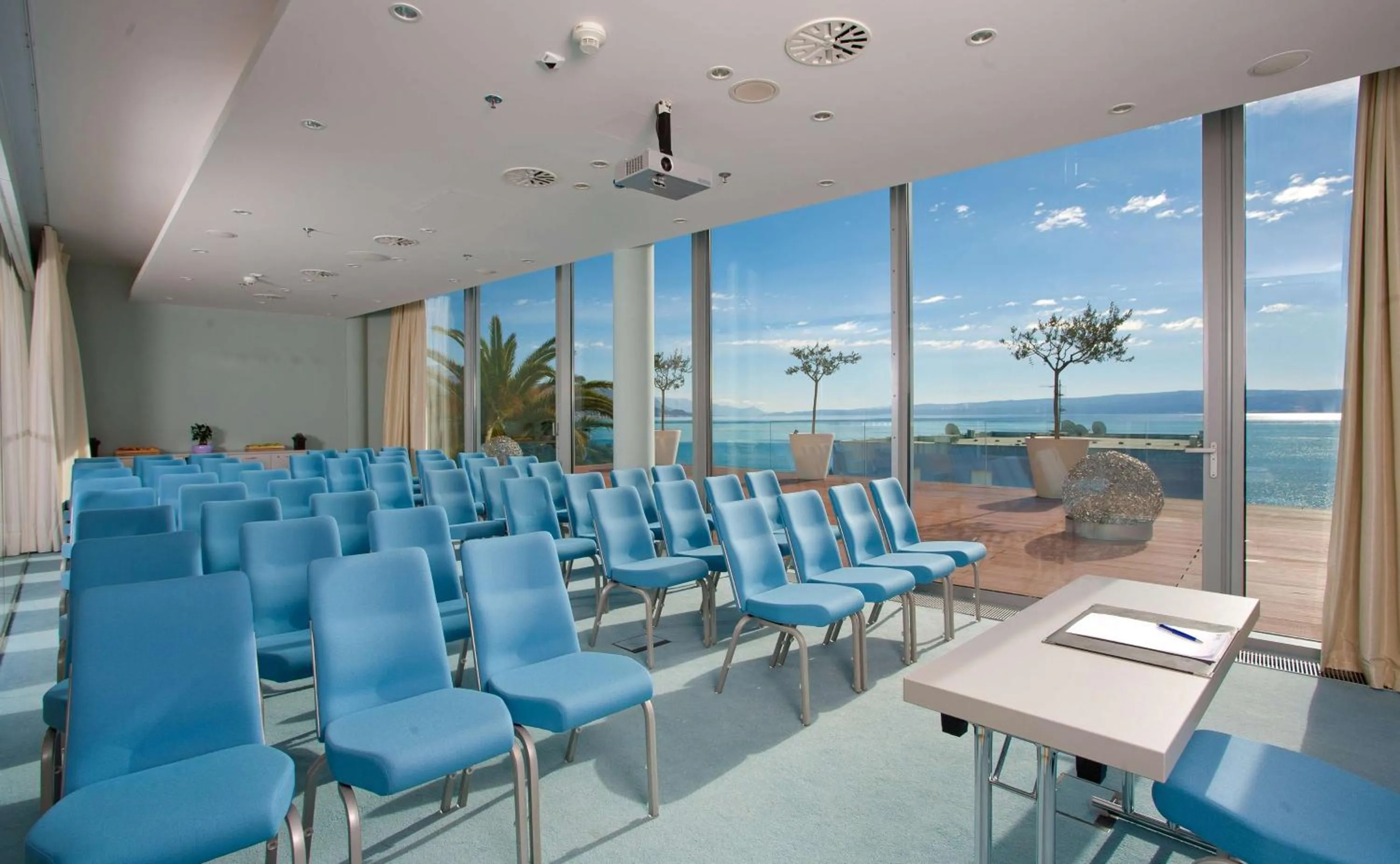 Meeting/conference room in Radisson Blu Resort & Spa