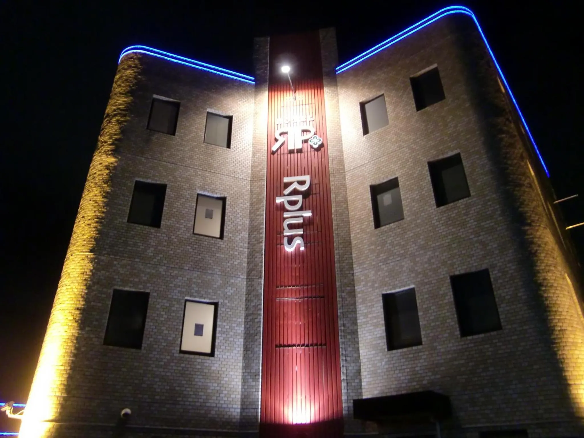 Property Building in Hotel Rplus