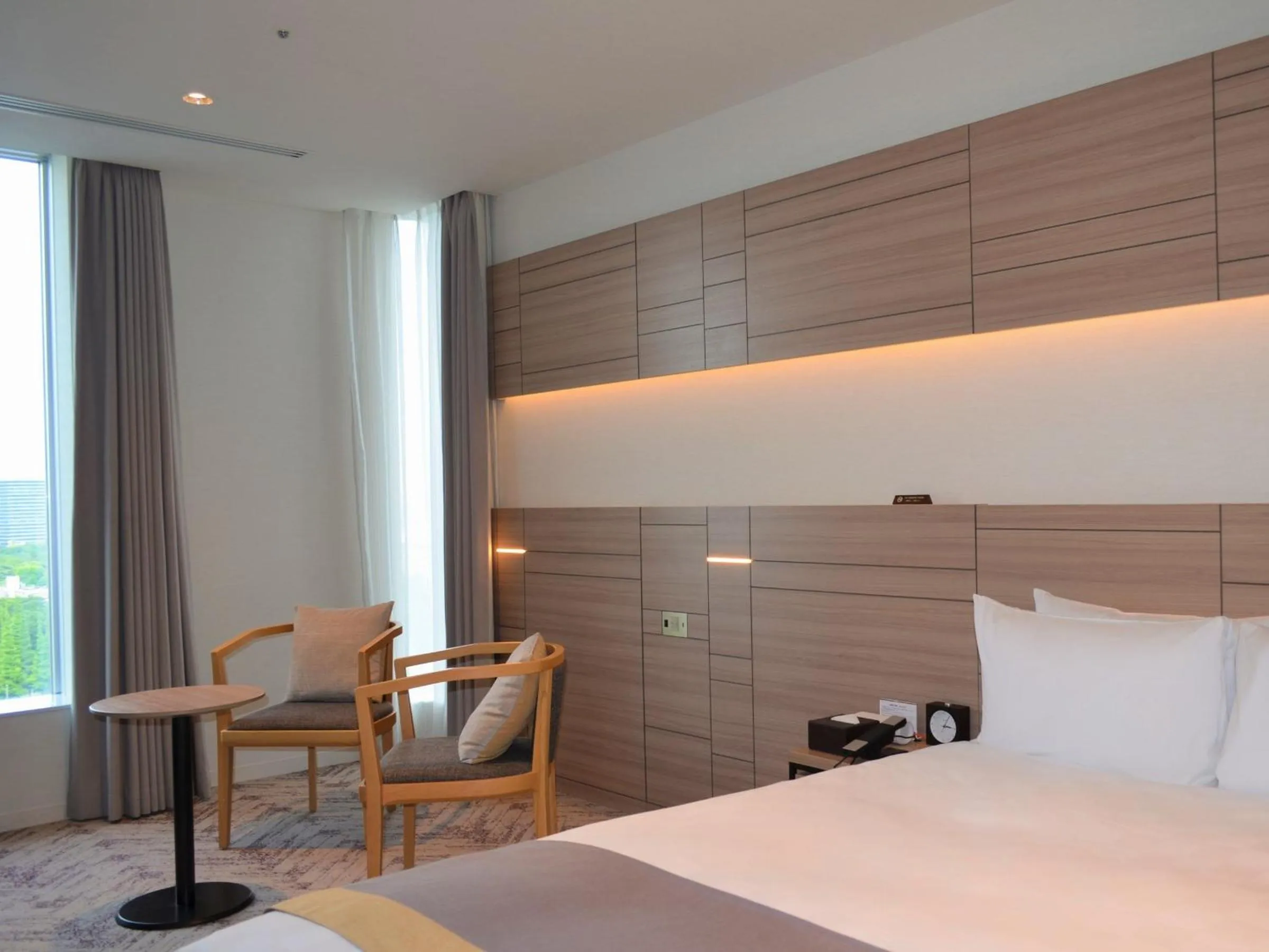 Bed in Nihon Seinenkan Hotel