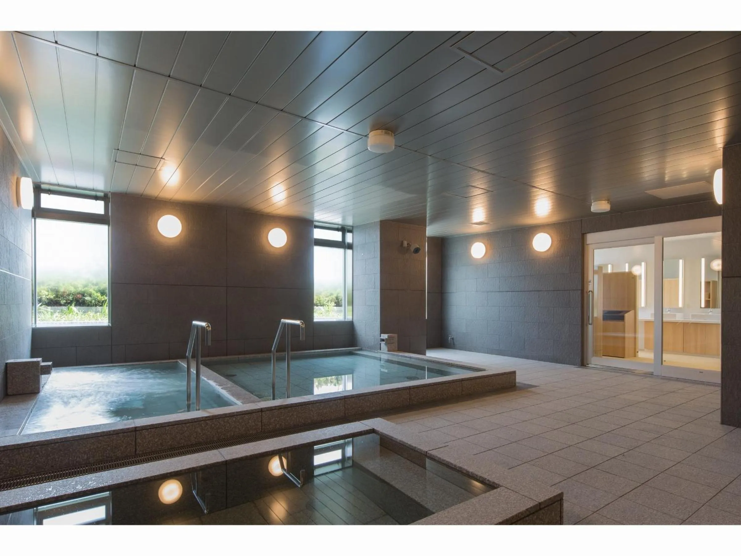 Public Bath in Nihon Seinenkan Hotel