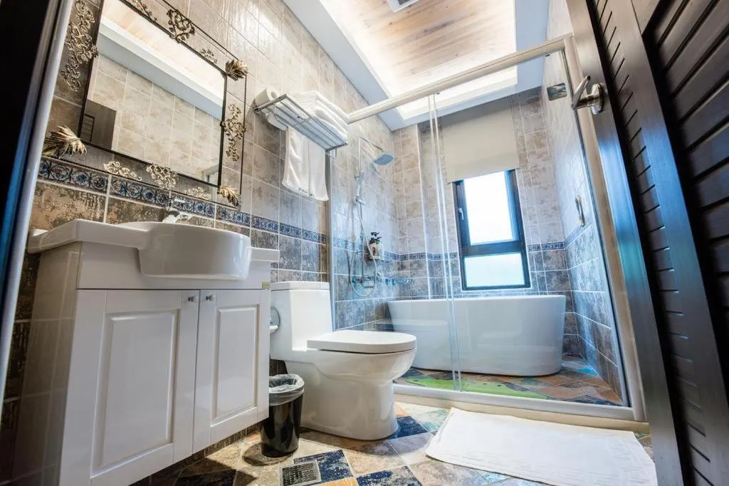 Shower in Hi Kids B&B