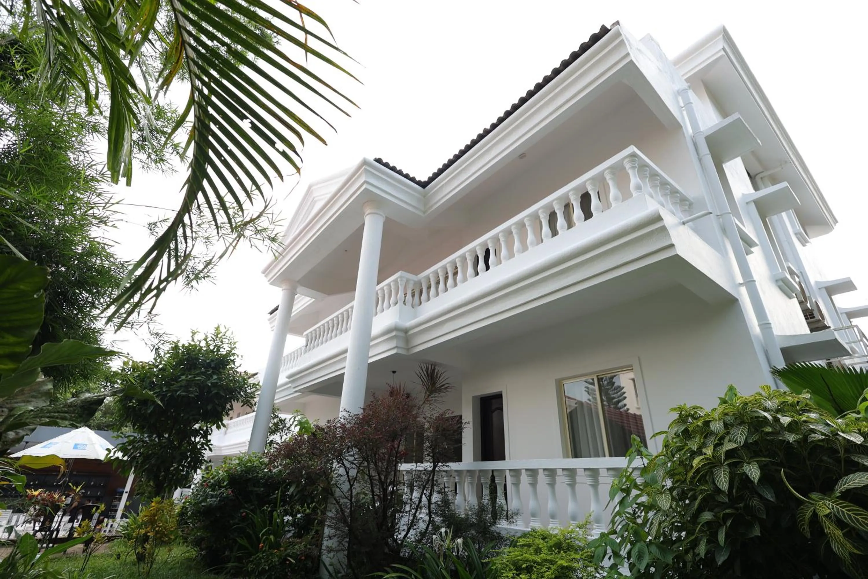 Property building in Casa Ahaana Resort Vagator, By Lavin Hotels