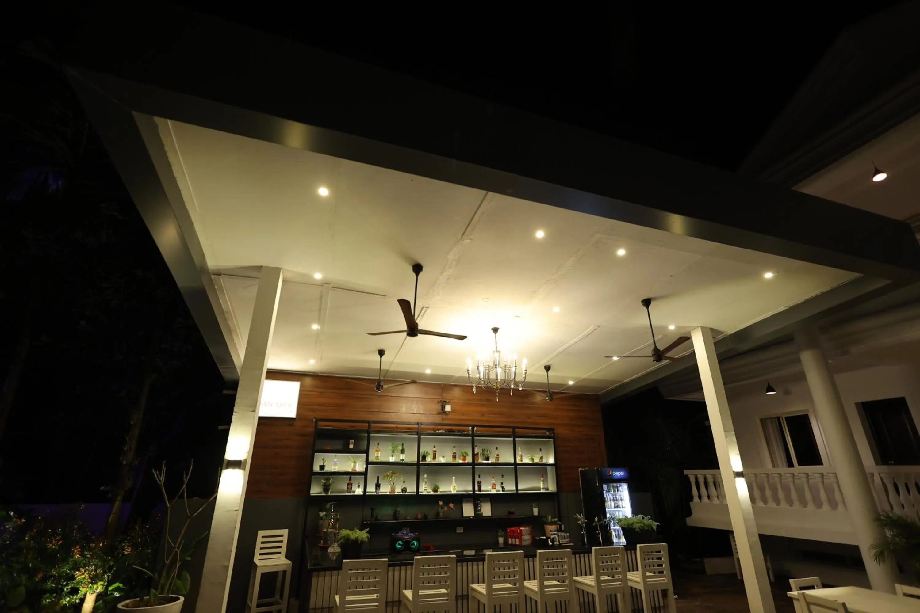 Lounge or bar in Casa Ahaana Resort Vagator, By Lavin Hotels