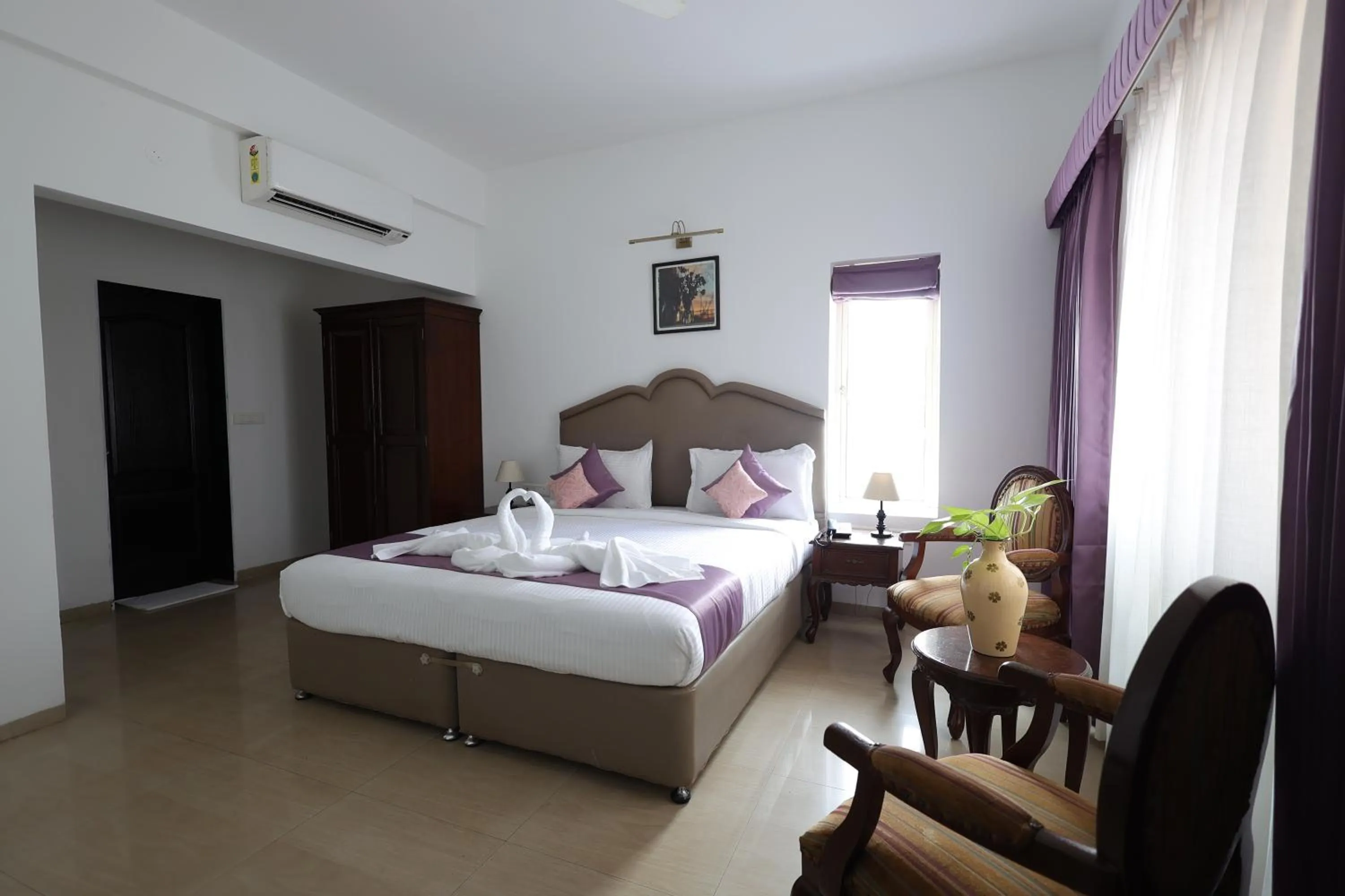 Bed in Casa Ahaana Resort Vagator, By Lavin Hotels