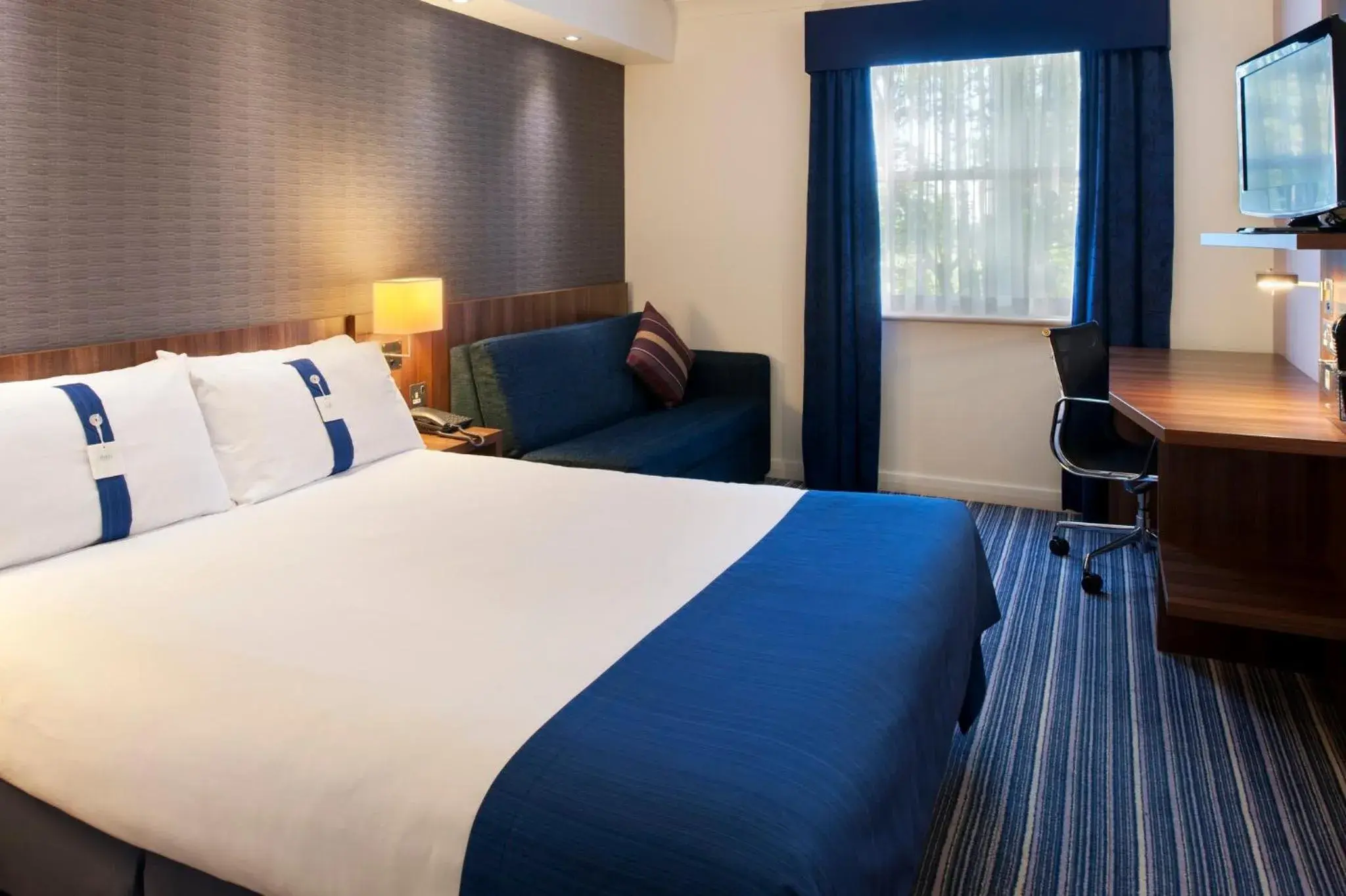Standard Double Room with Free Hot Breakfast in Holiday Inn Express Leeds-East by IHG Standard Double Room with Free Hot Breakfast in Holiday Inn Express Leeds-East by IHG