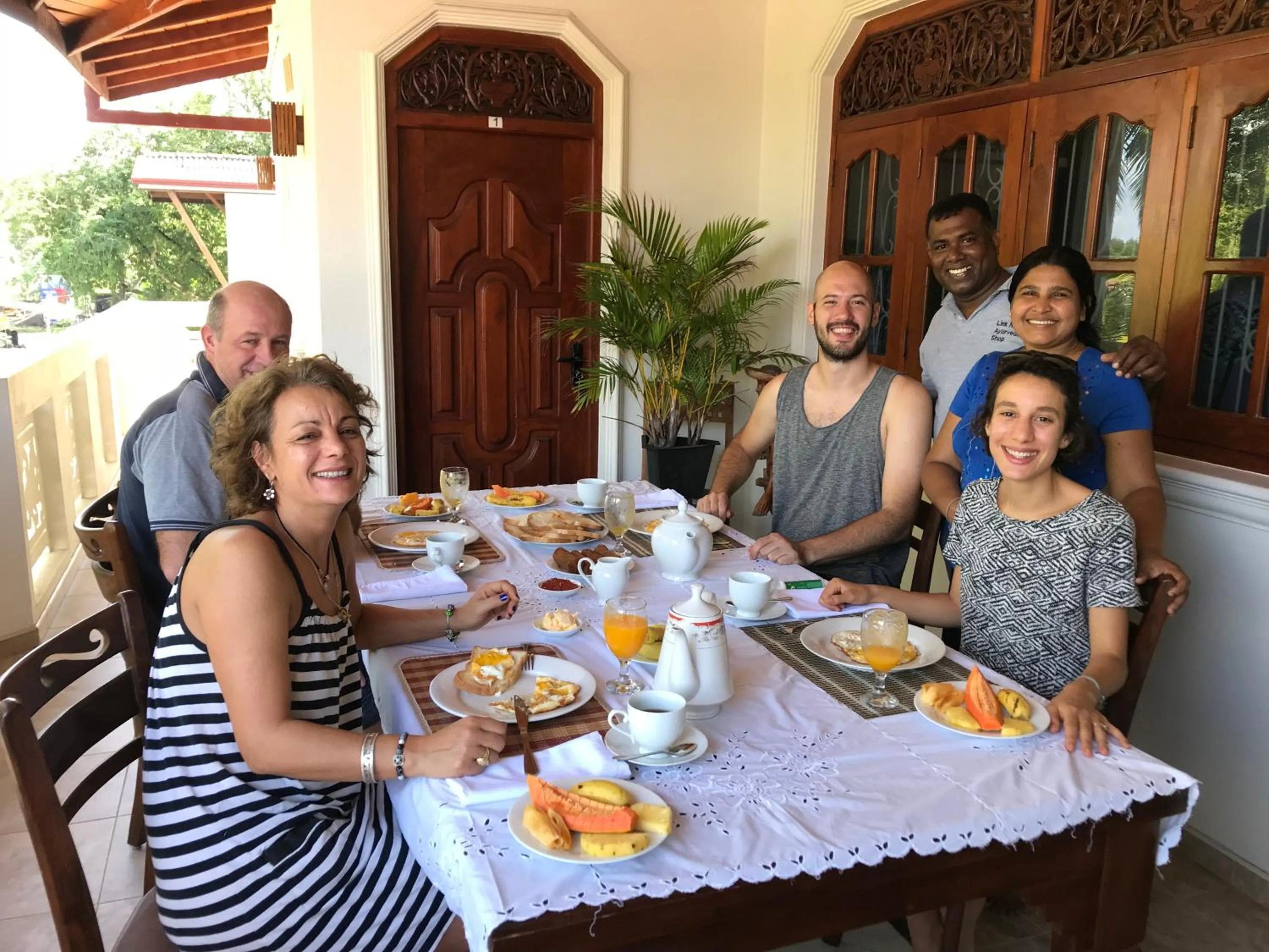 Food and drinks in Lucky Prince Villa & Ayurveda Wellness