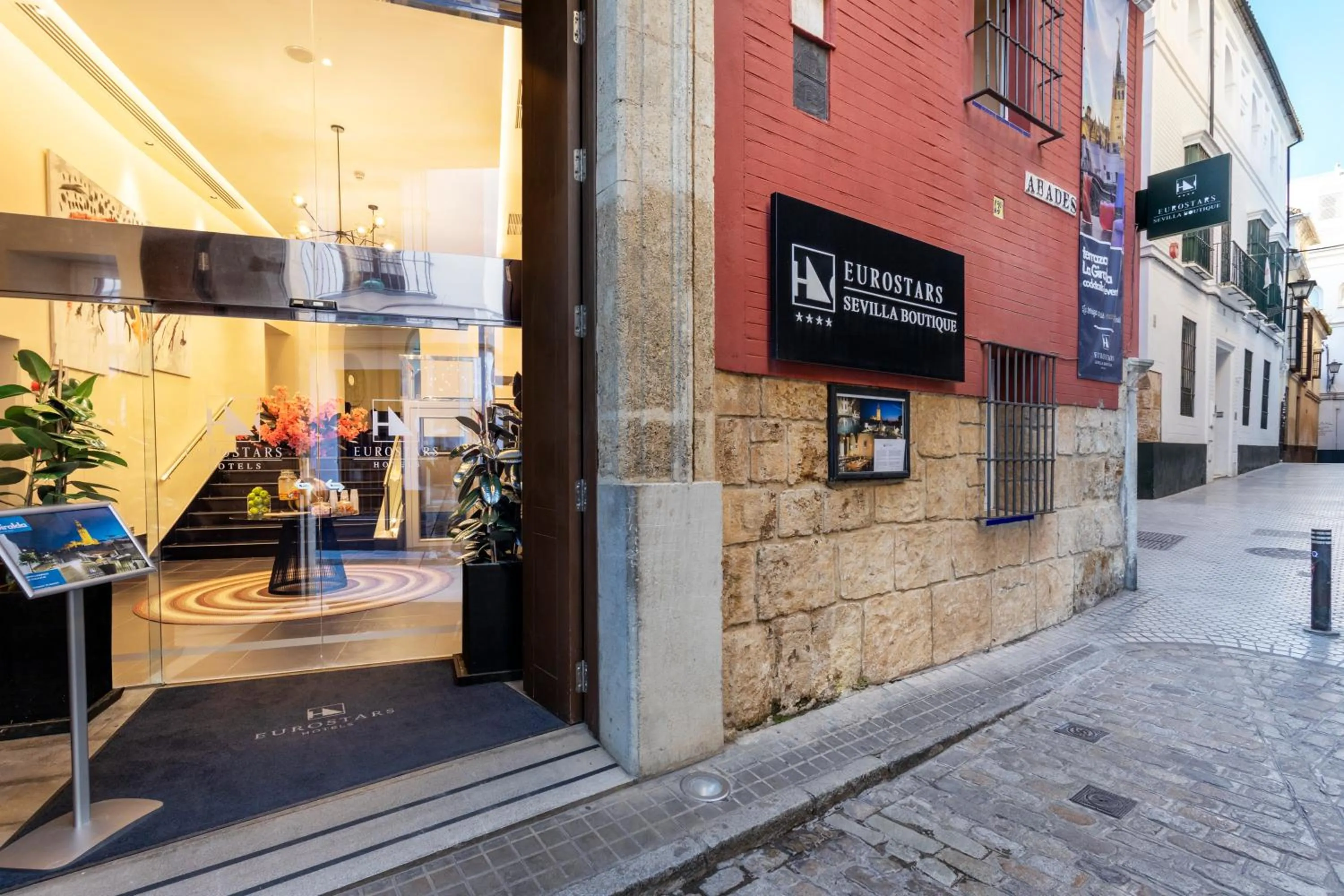 Facade/entrance in Eurostars Sevilla Boutique