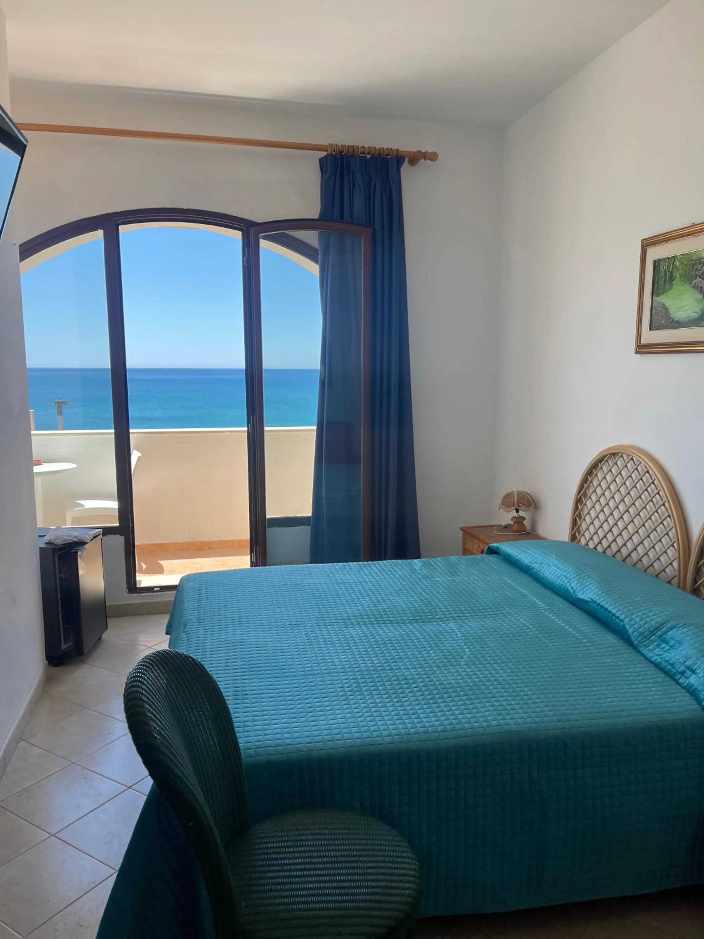 Sea view, Bed in Hotel Miramare Garzia