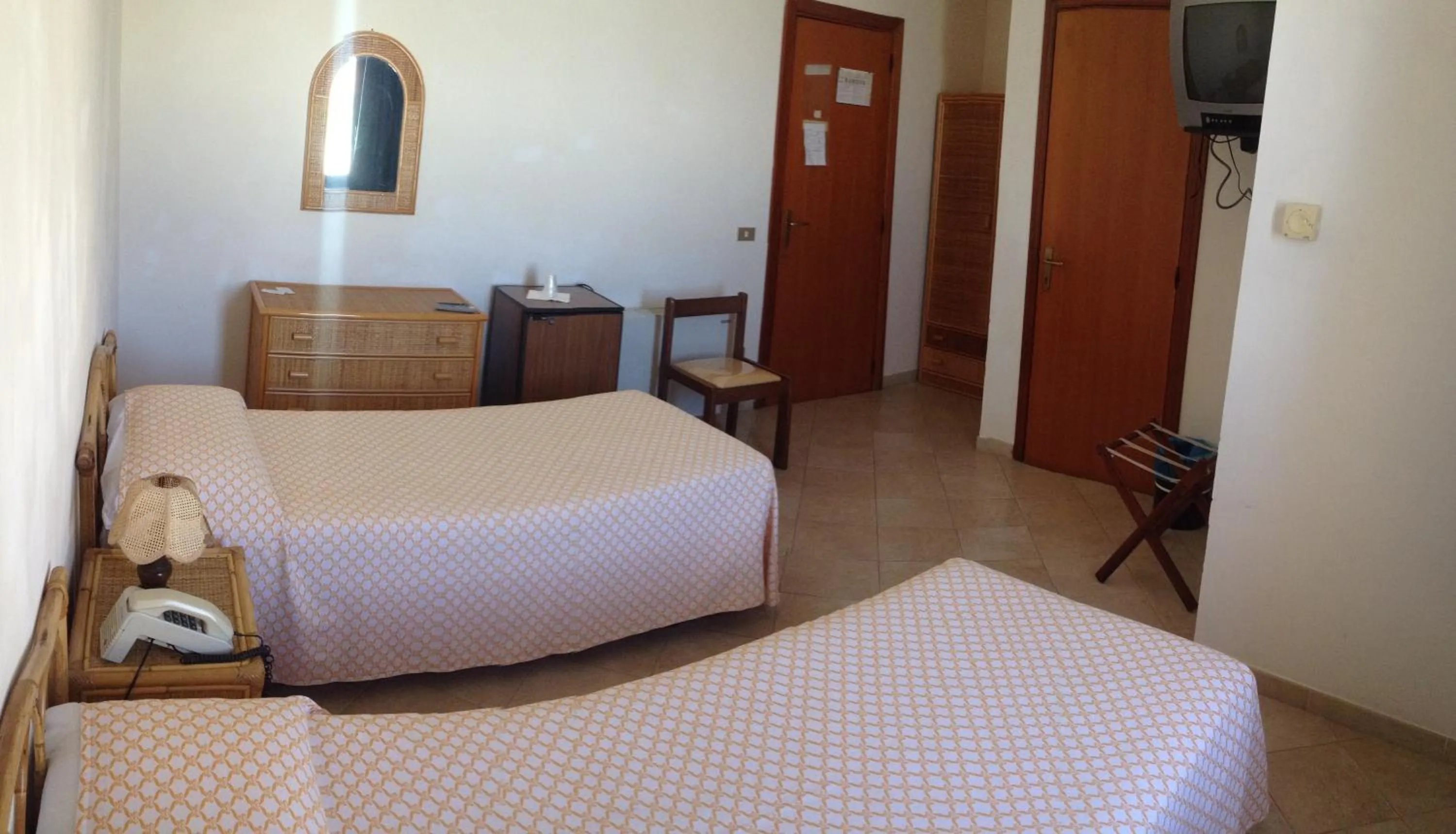 Bed in Hotel Miramare Garzia