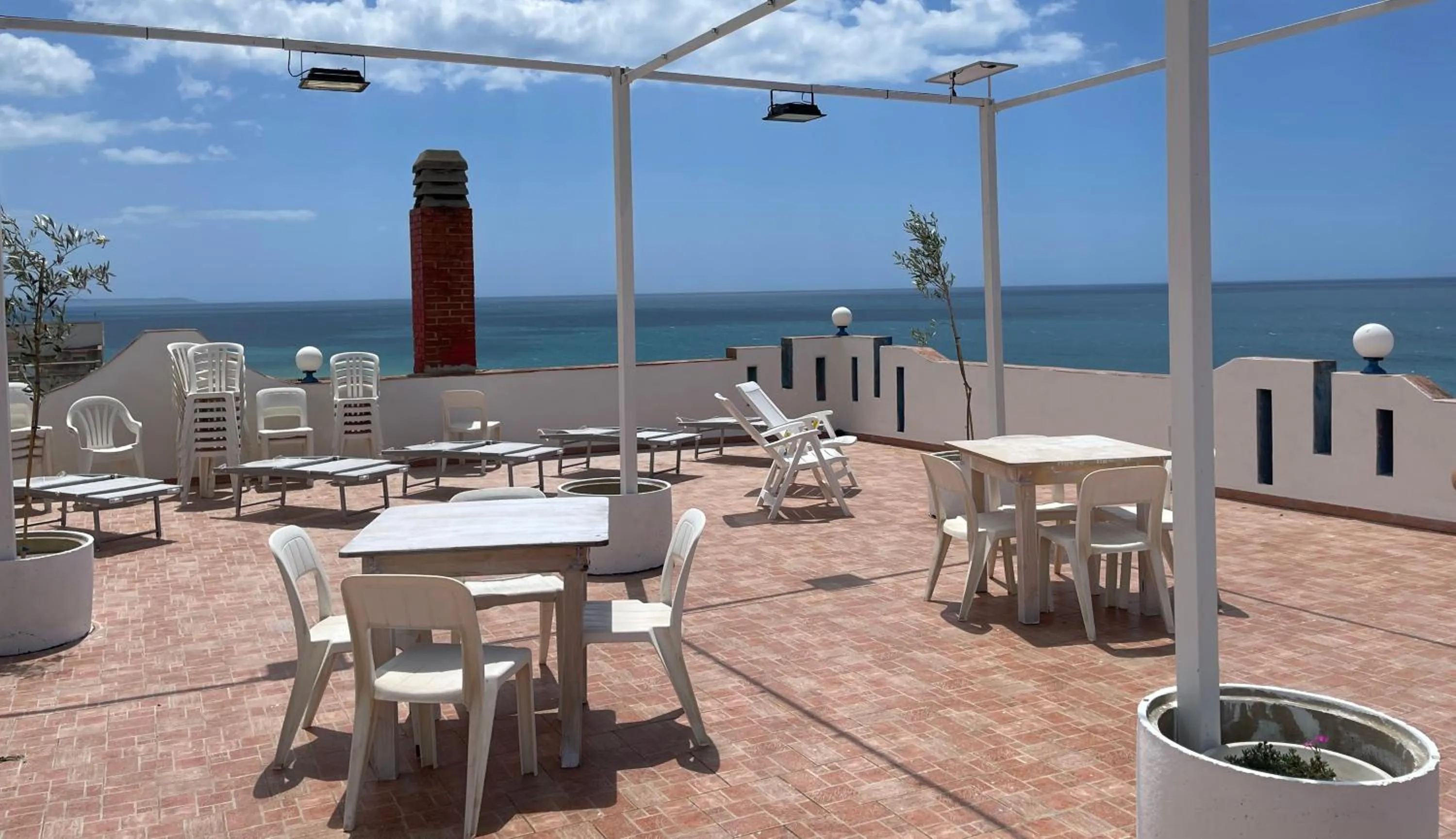 Solarium in Hotel Miramare Garzia