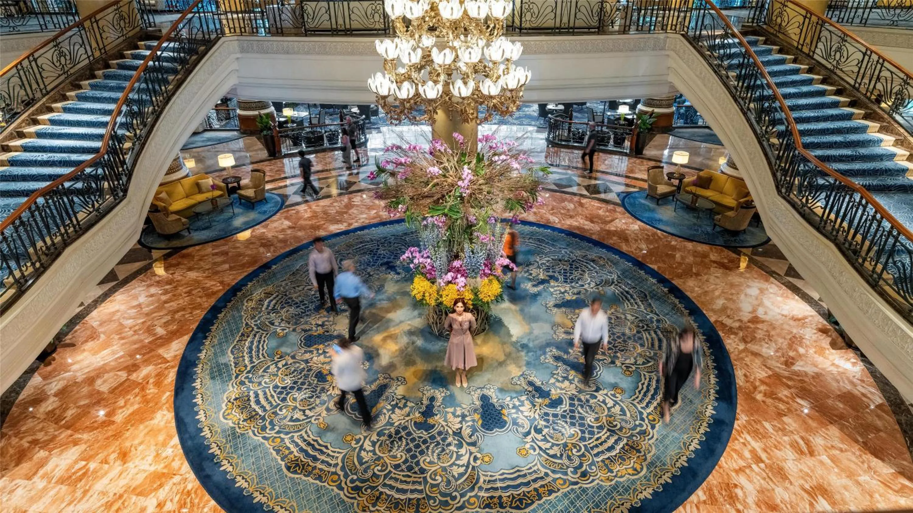 Lobby or reception in Makati Shangri-La, Manila