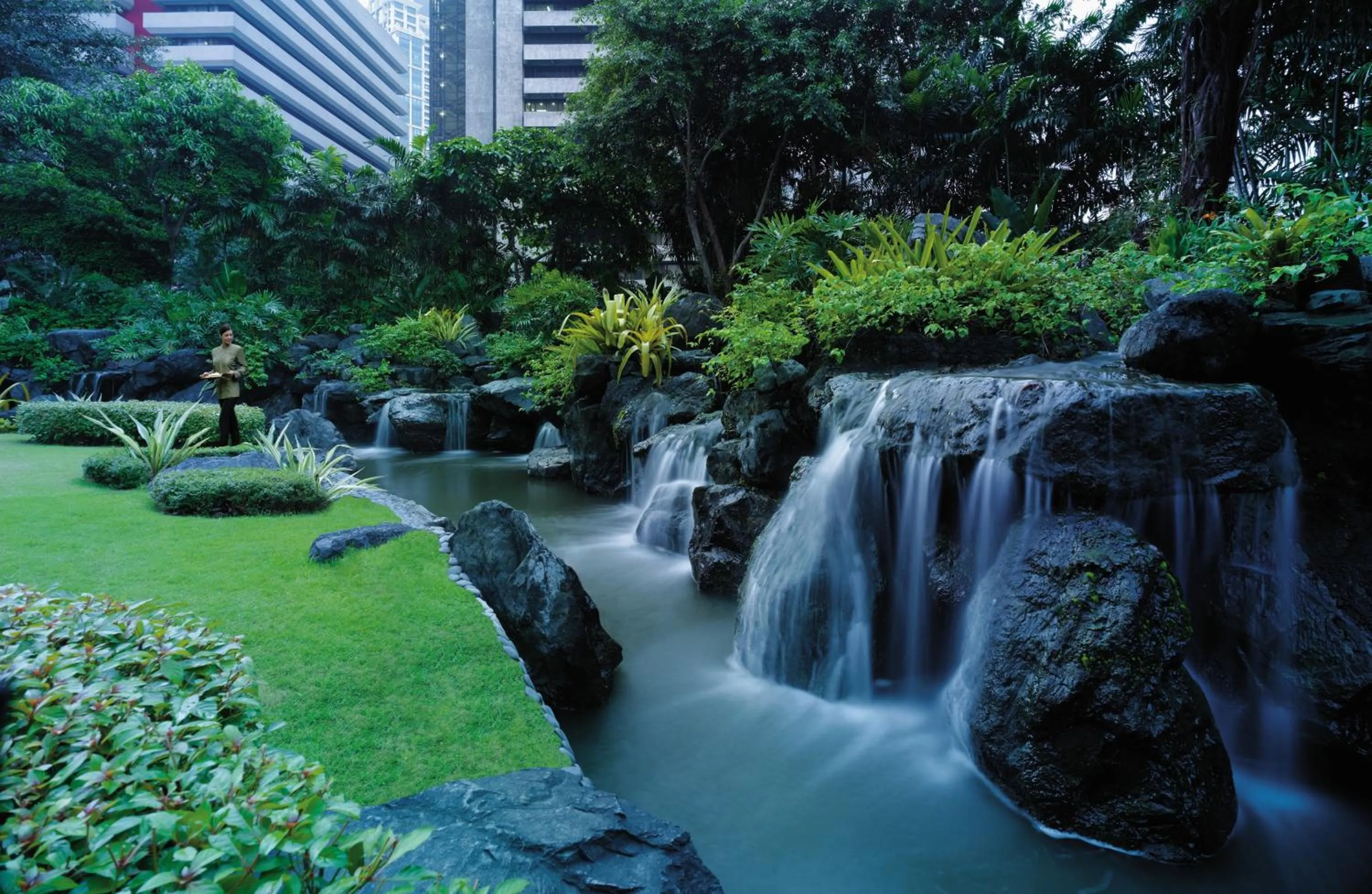 Garden in Makati Shangri-La, Manila