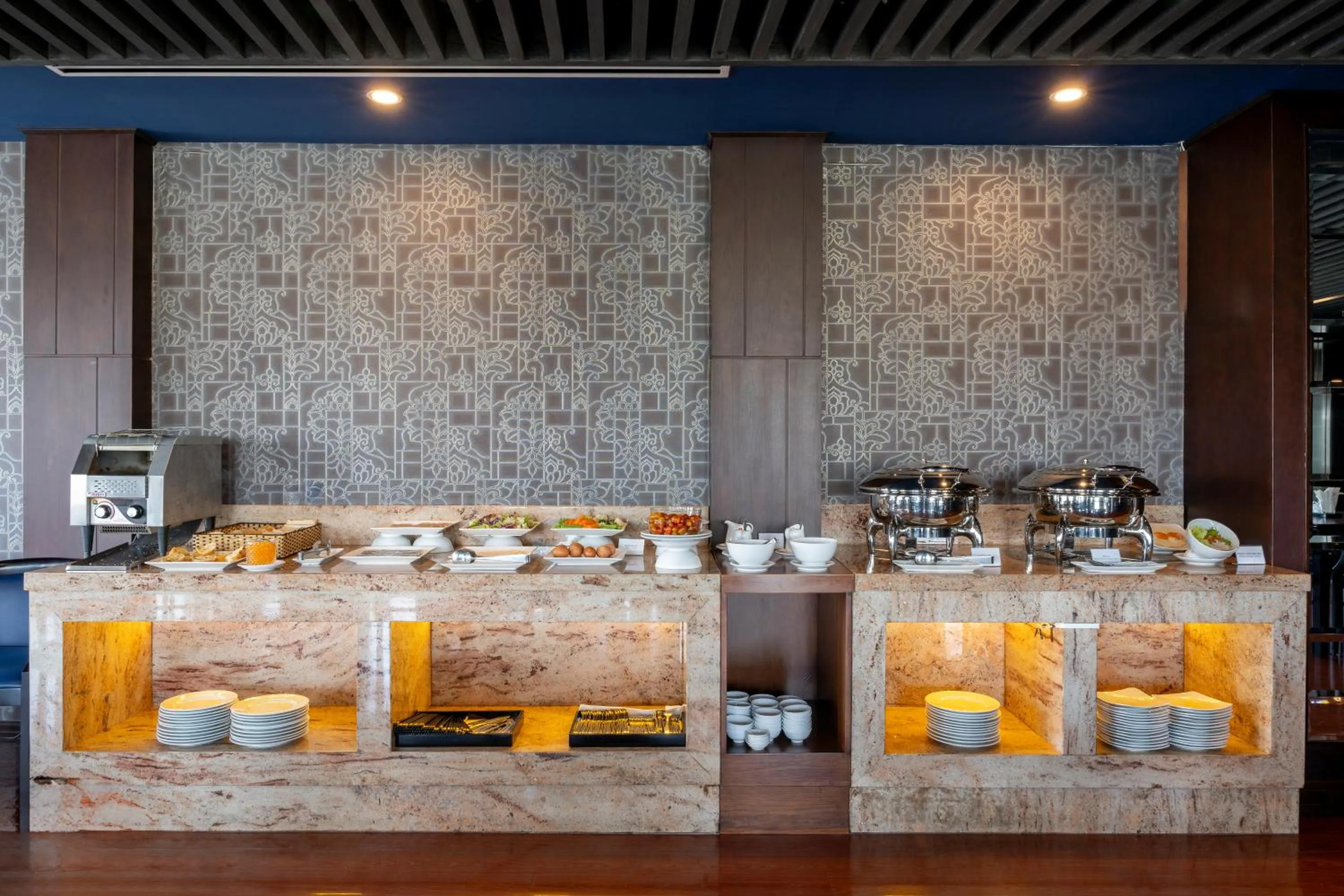 Restaurant/places to eat in Nhat Ha 2 Hotel