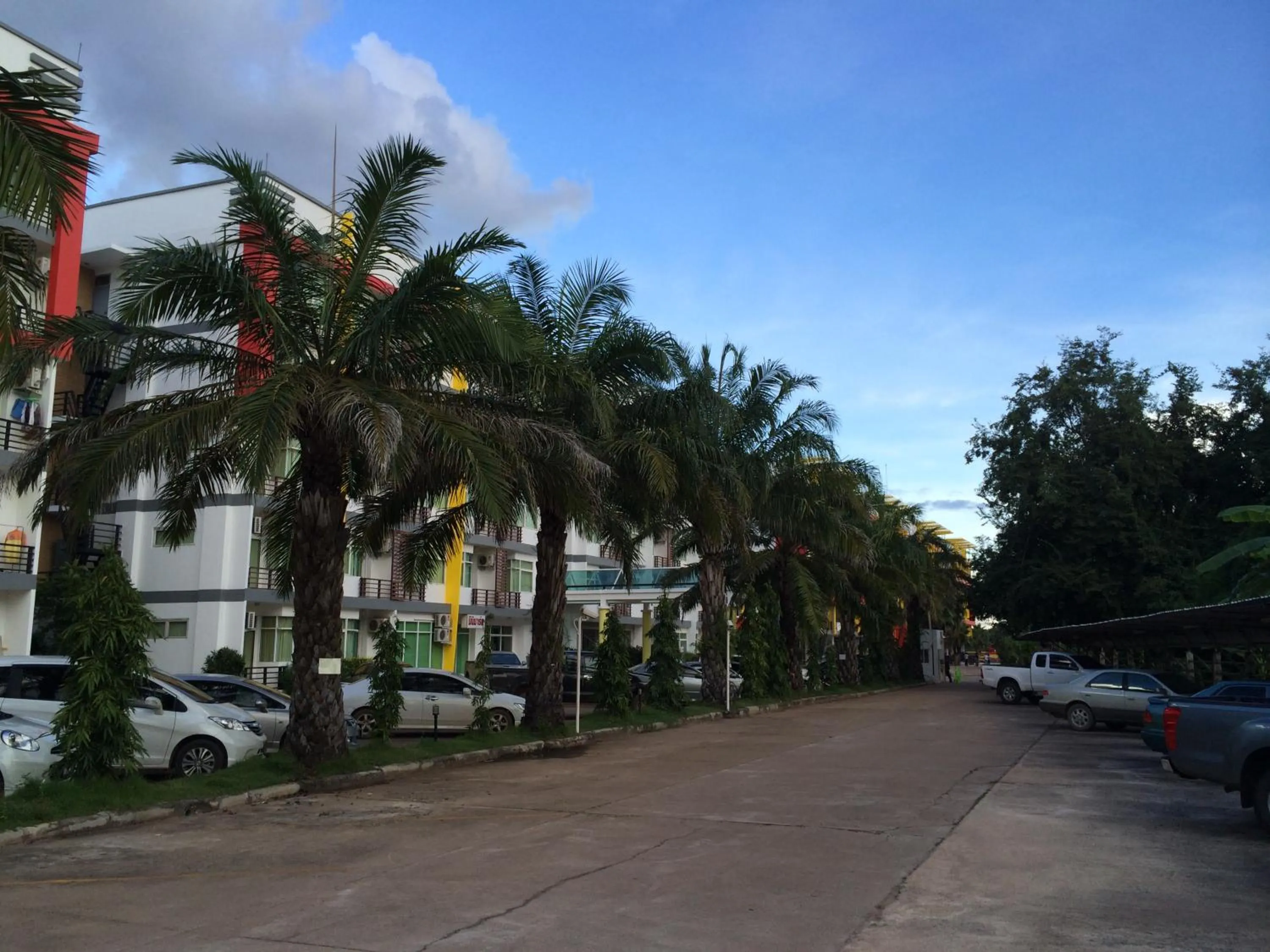 Area and facilities in The Icon service apartment