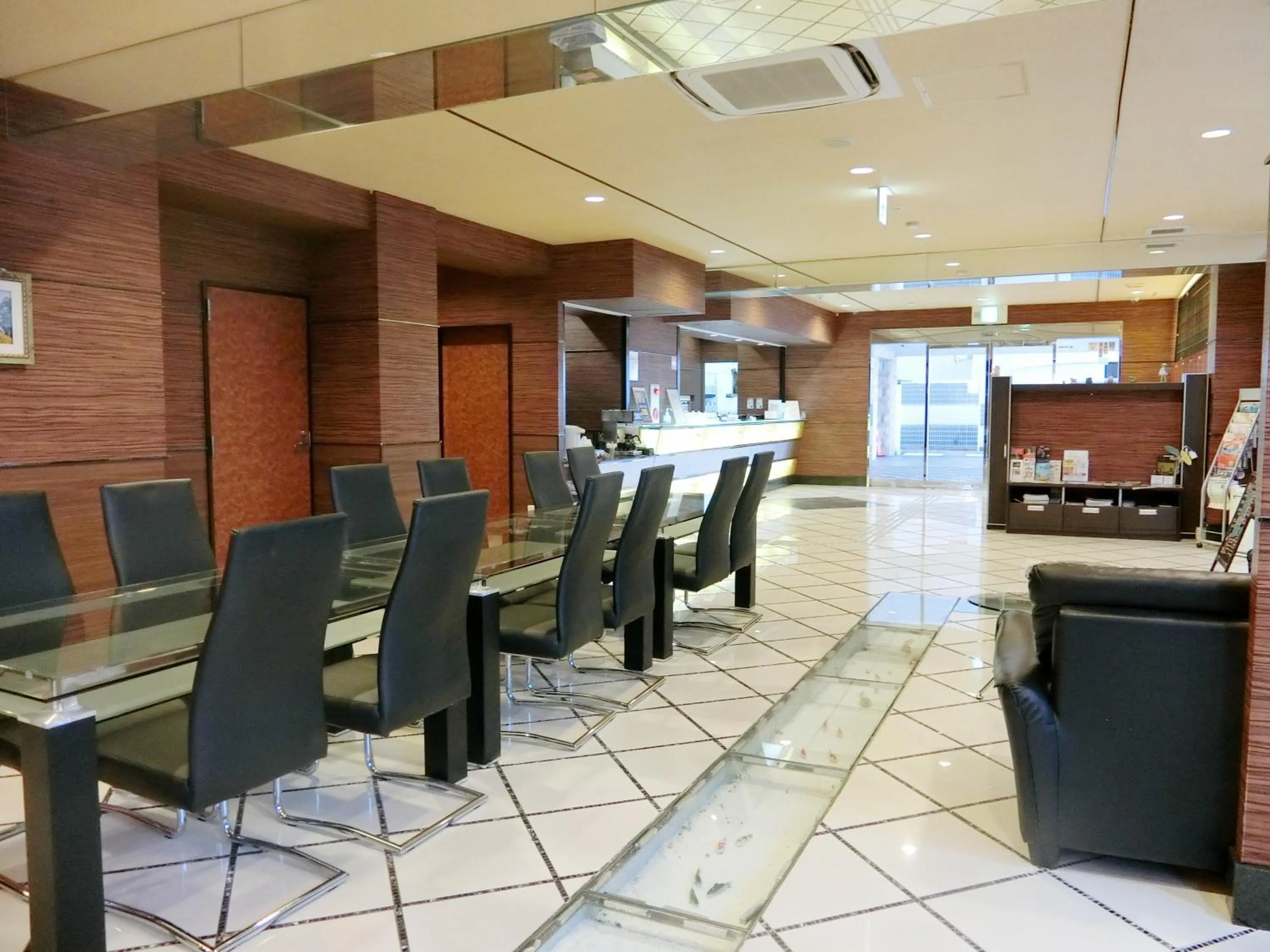 Lobby or reception in Hotel Chuo Oasis