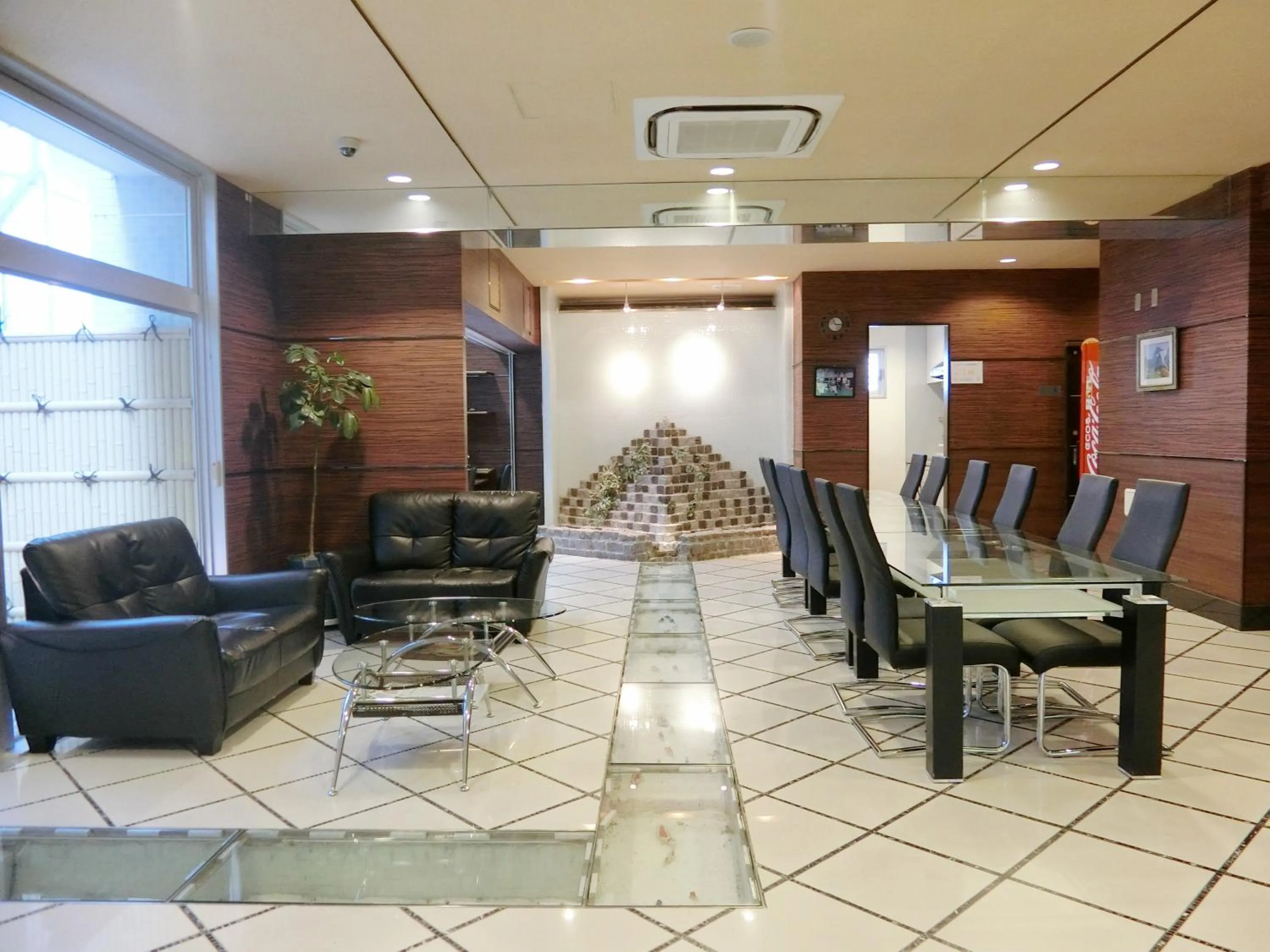 Lobby or reception in Hotel Chuo Oasis