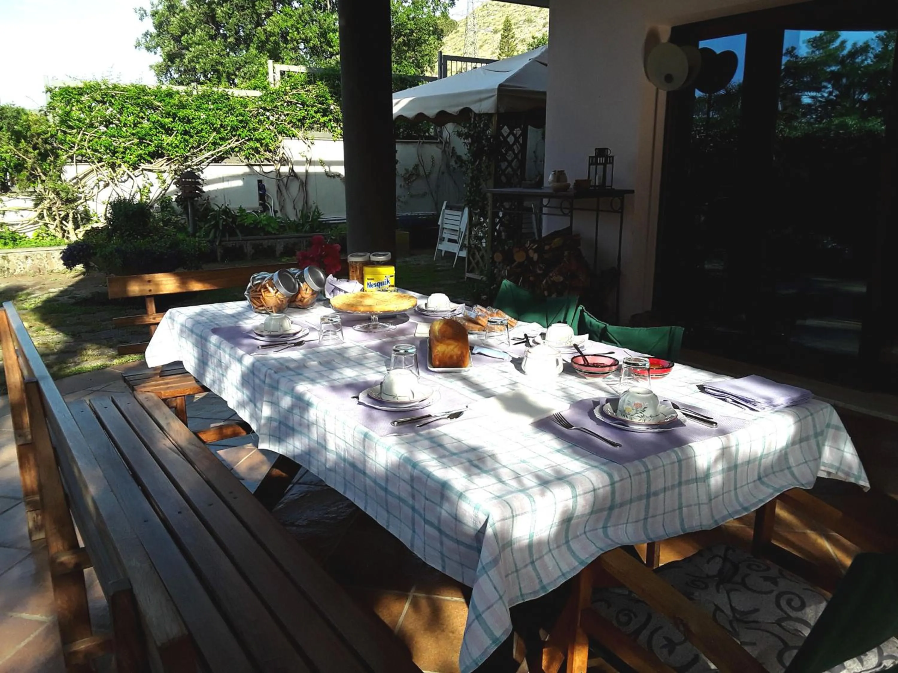 Continental breakfast in B&B Villa Noemi